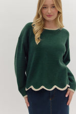 ENTRO Scallop Trimmed Sweater In Hunter Green