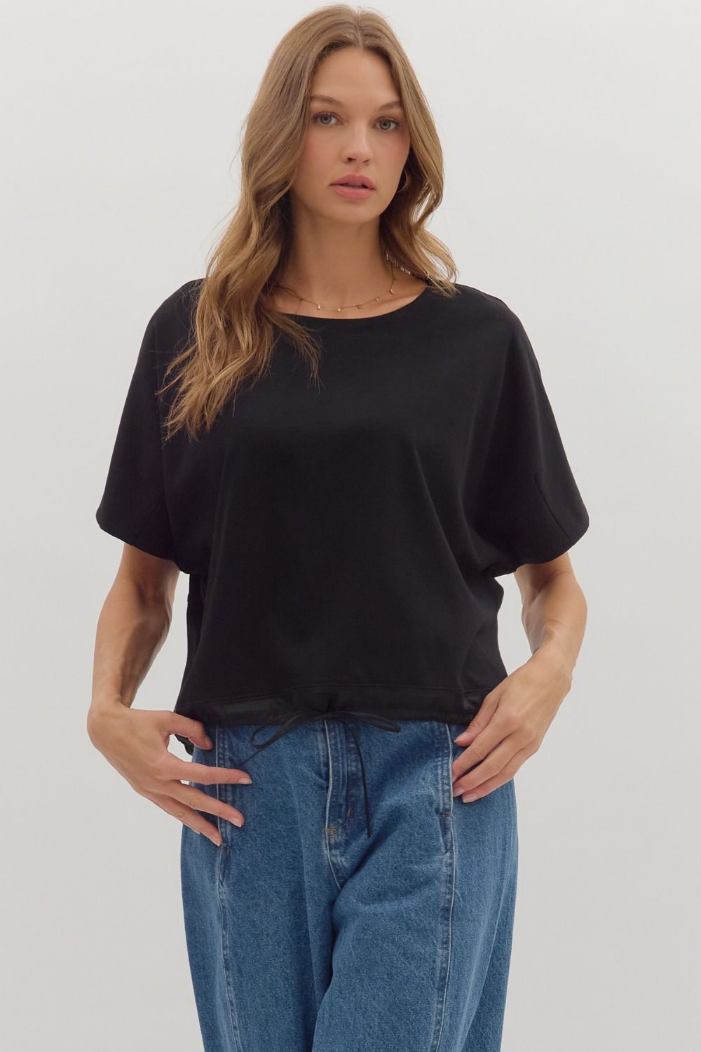 Entro Solid Short Sleeve Round Neck Top With Adjustable Hem In Black *COMING SOON*