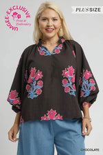 Umgee Bubble Sleeve Tulip Print Top PLUS Sizes In Chocolate