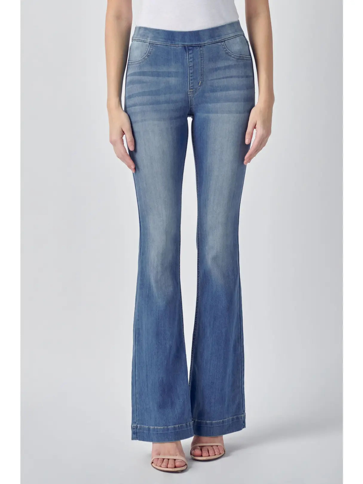 Medium Mid Rise Flare Jegging