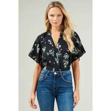 SC- Magnol Floral Ruffle Split Neck Blouse