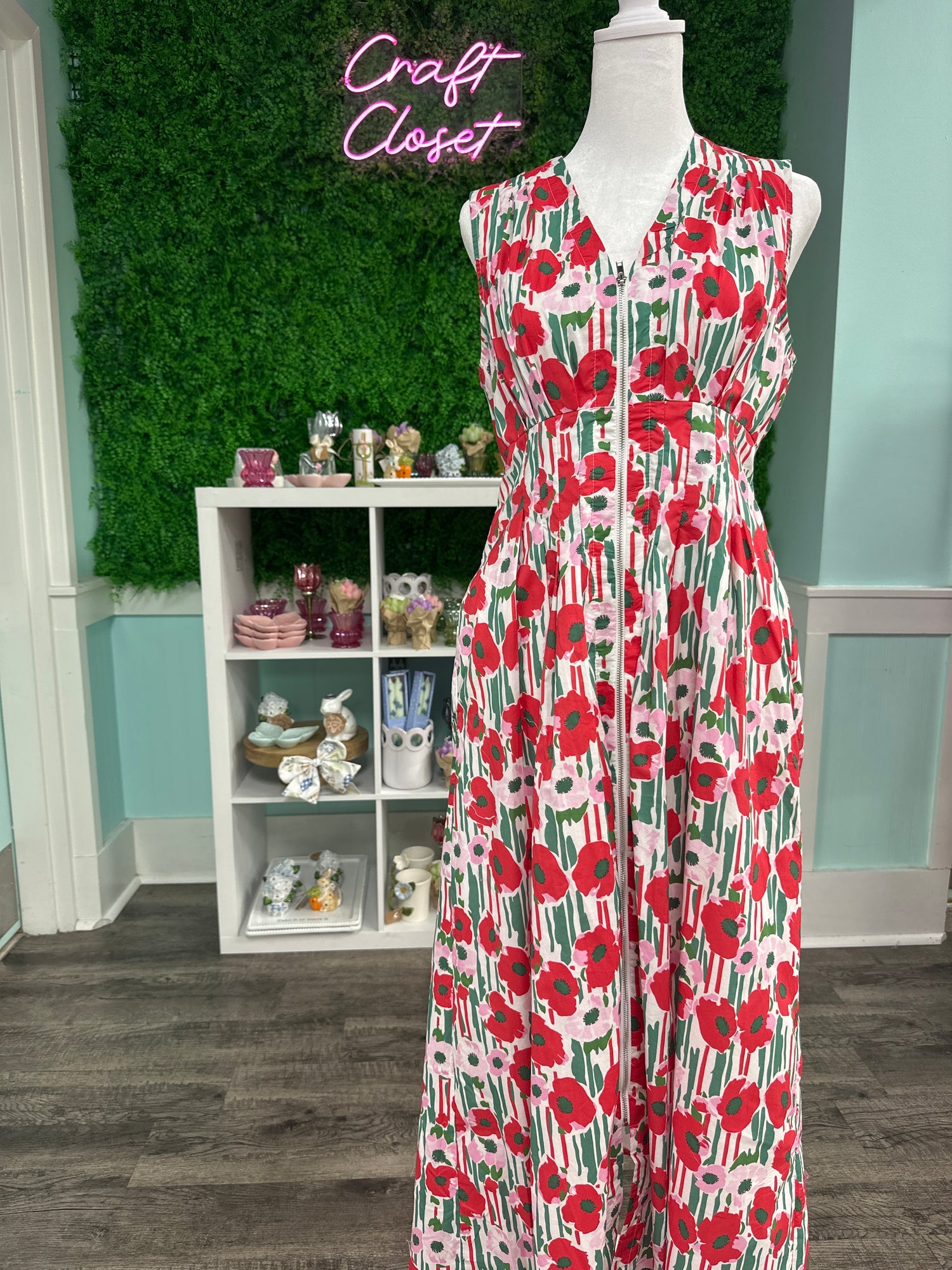 ENTRO Floral Midi Dress In Red
