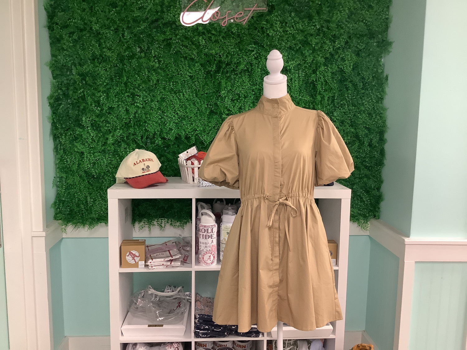 ENTRO Dress In Tan