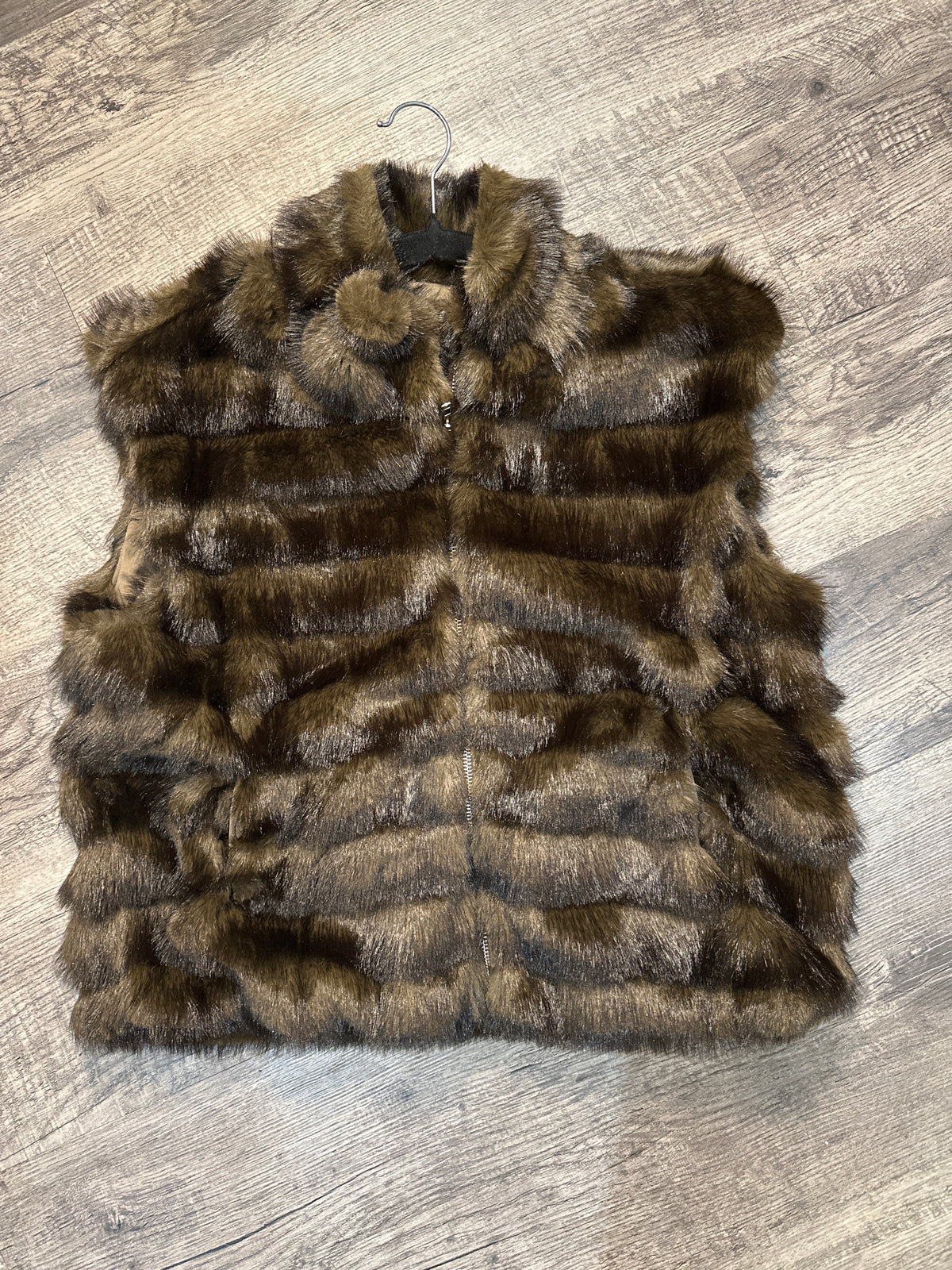 She + Sky Front Zip Faux Fur Vest With Pockets In Brown