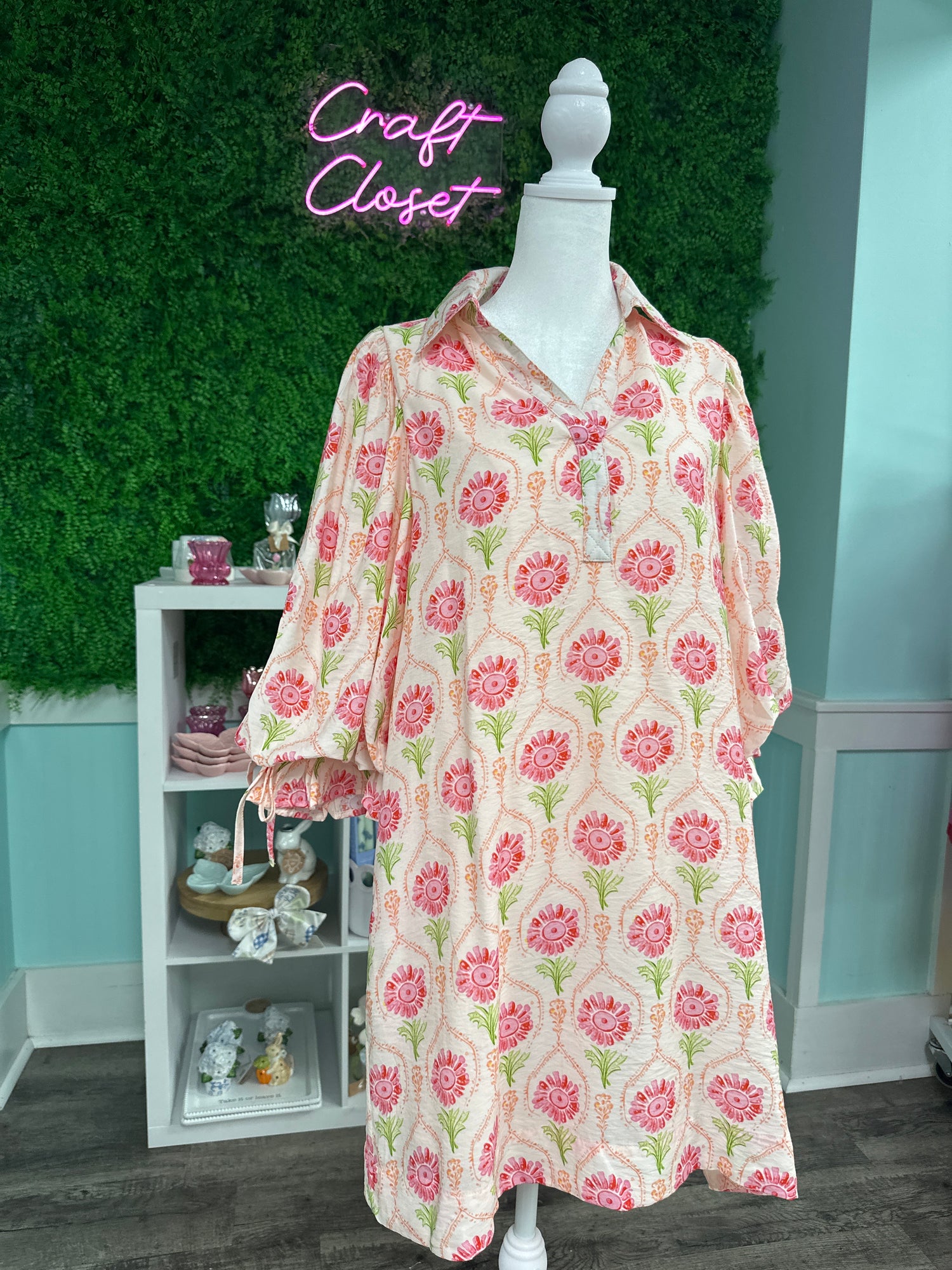 Entro Floral 3/4 Mini Dress In Cream Coral