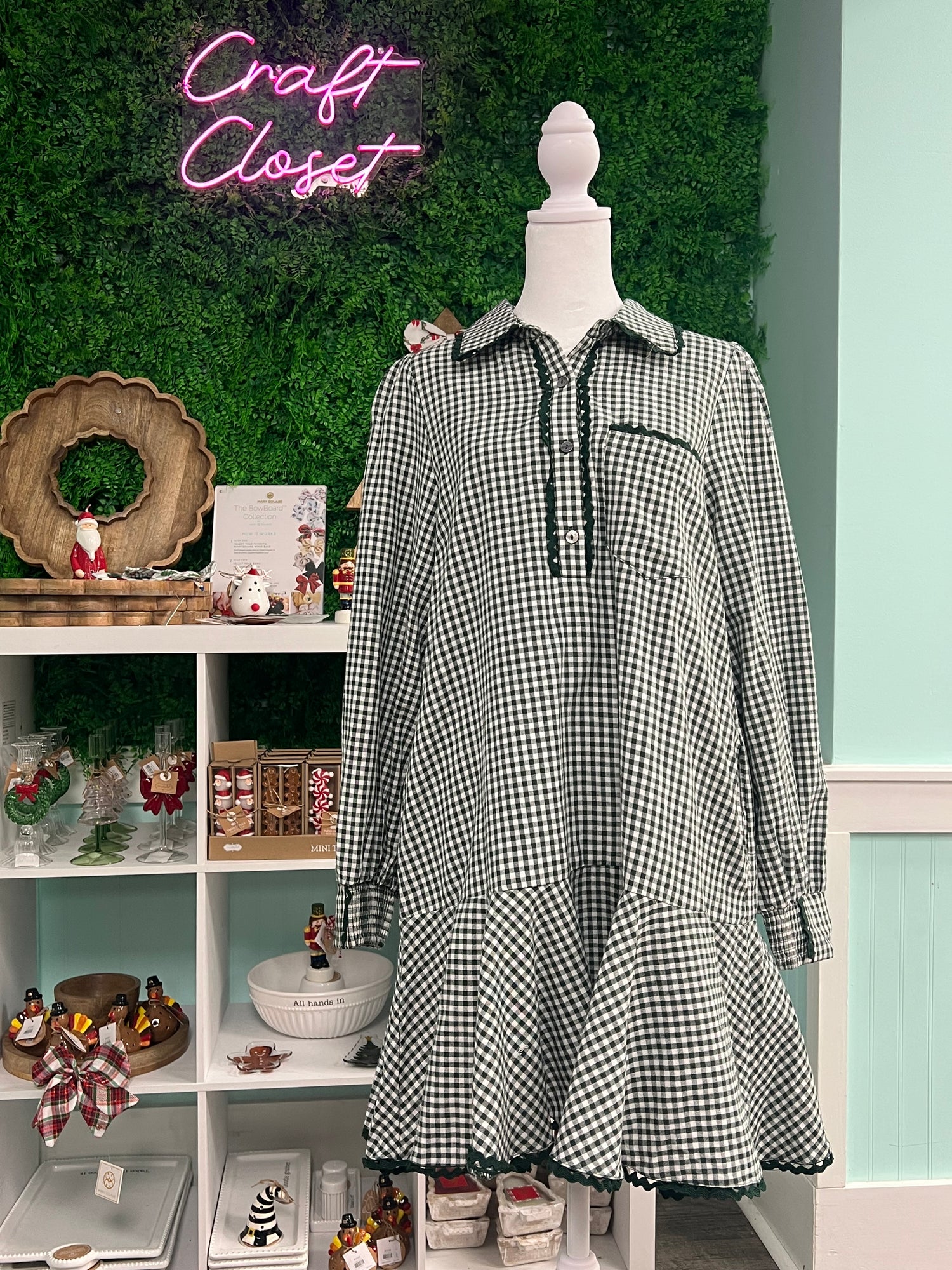 ENTRO Long Sleeve Mini Dress In Forest