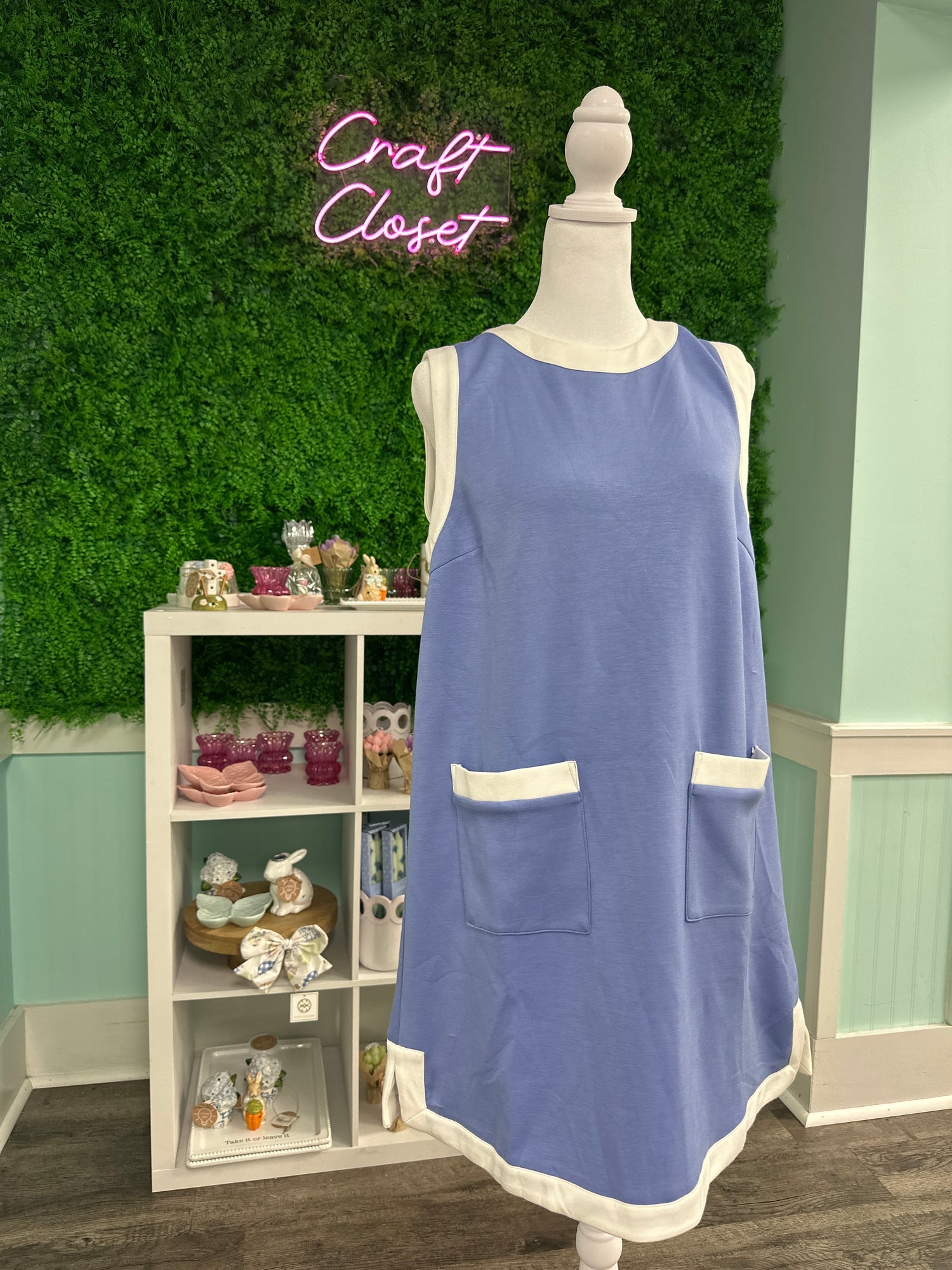 ENTRO Solid Mini Dress With Contrast Pockets In Chambray