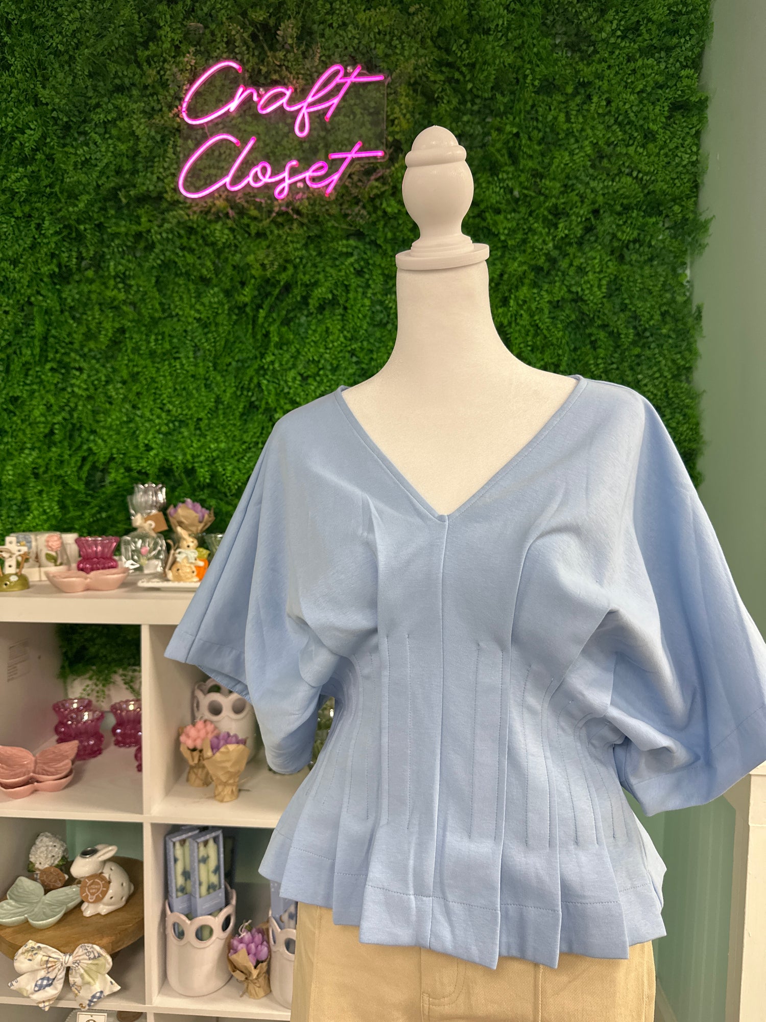 Entro Solid Short Dolman Sleeve Top With Pleated Waist In Light Blue