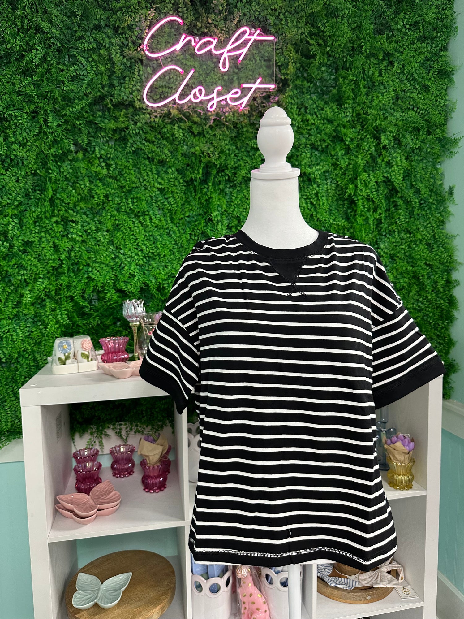 Barefoot Ladies Black Causal Striped Tee