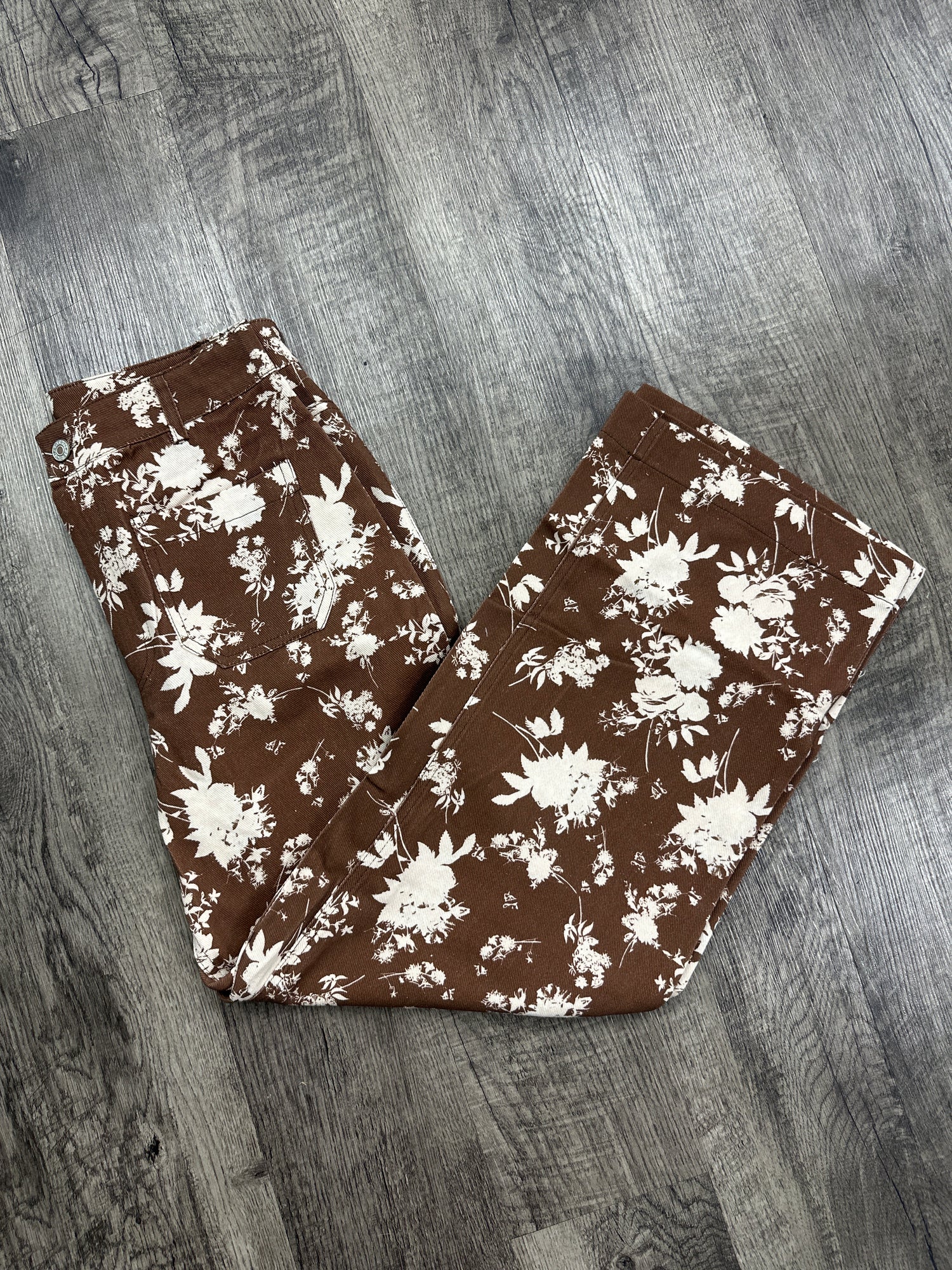 ENTRO Floral Pant In Brown
