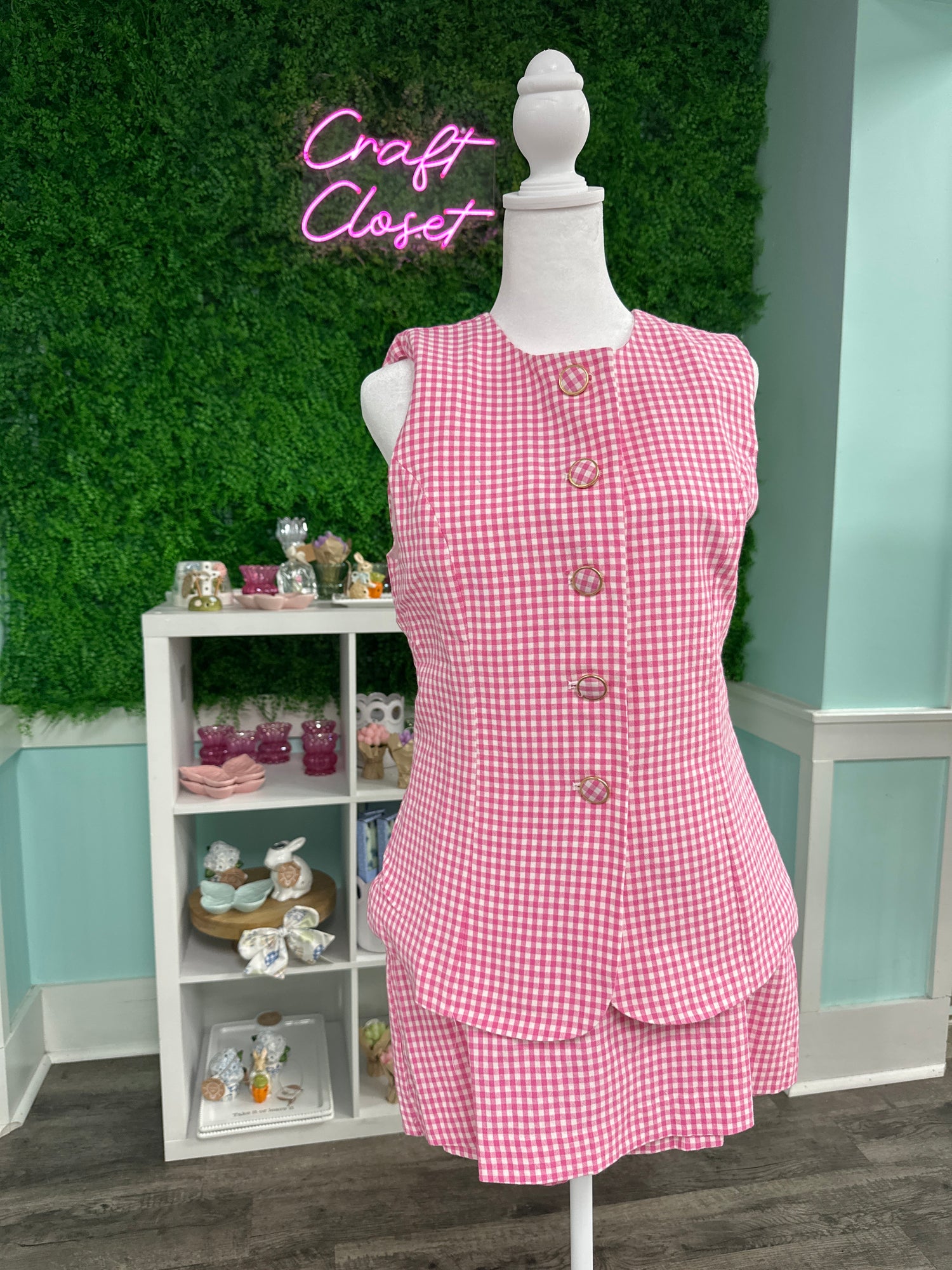 ENTRO Gingham Sleeveless Romper In Pink