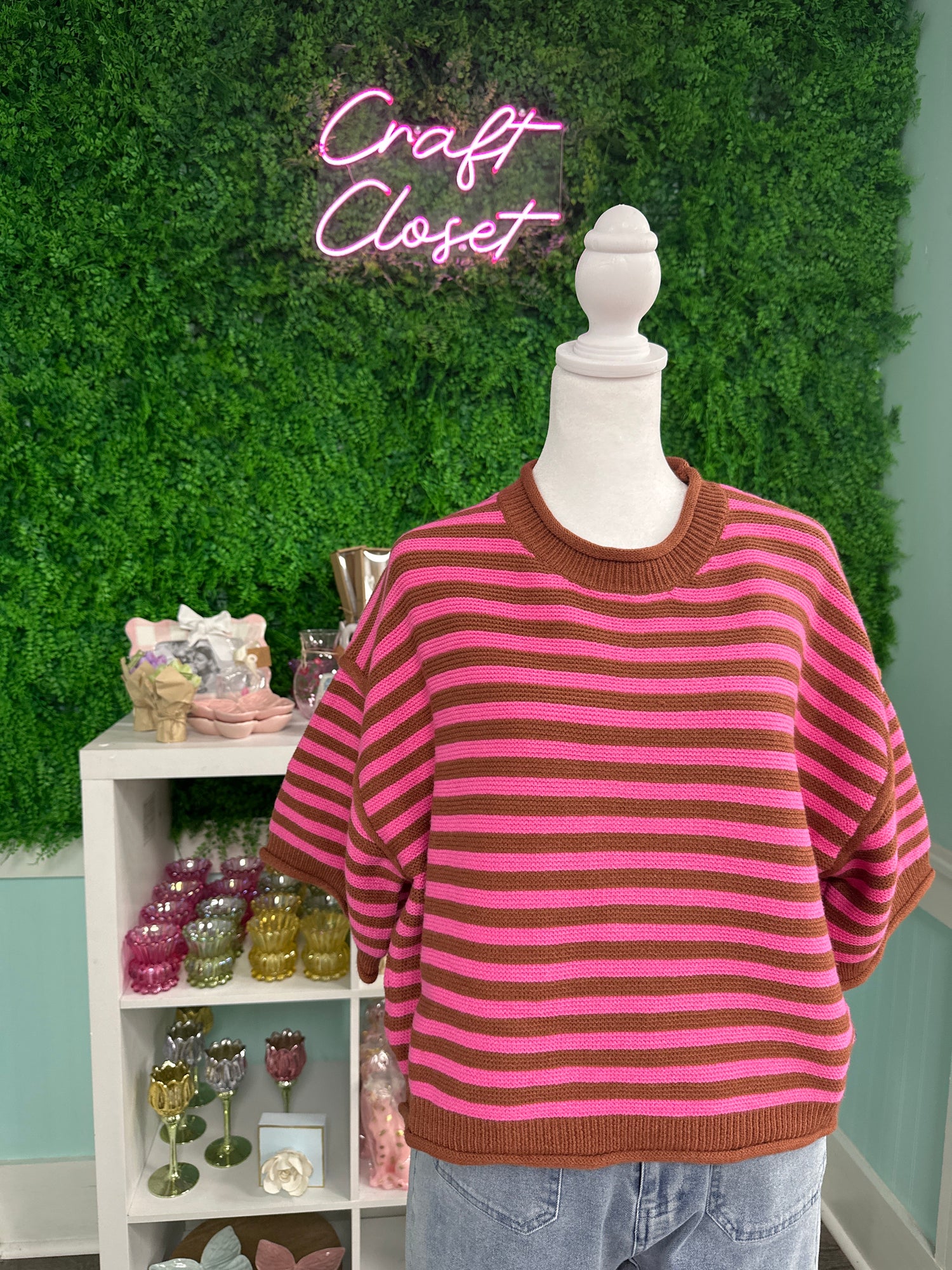 ENTRO Striped Round Neck Short Sleeve Sweater Top In Pink
