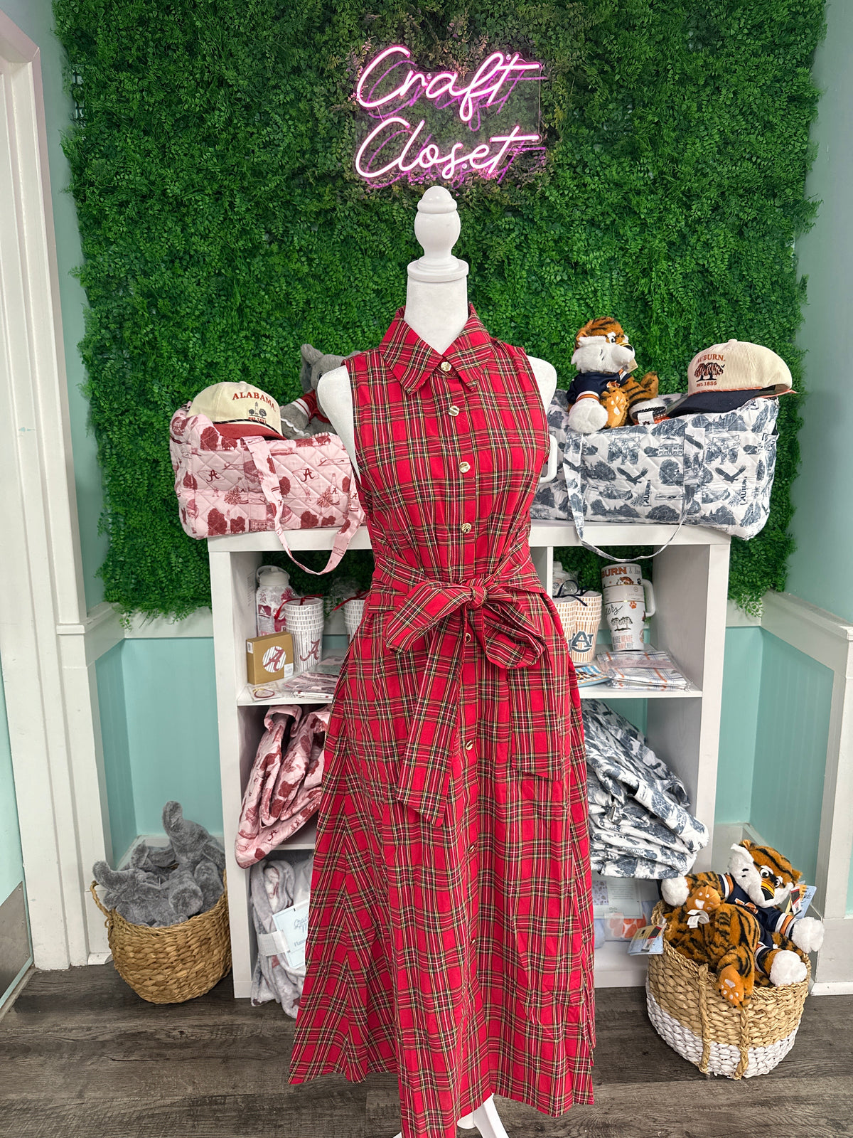 ENTRO Plaid Sleeveless Midi Dress In Red