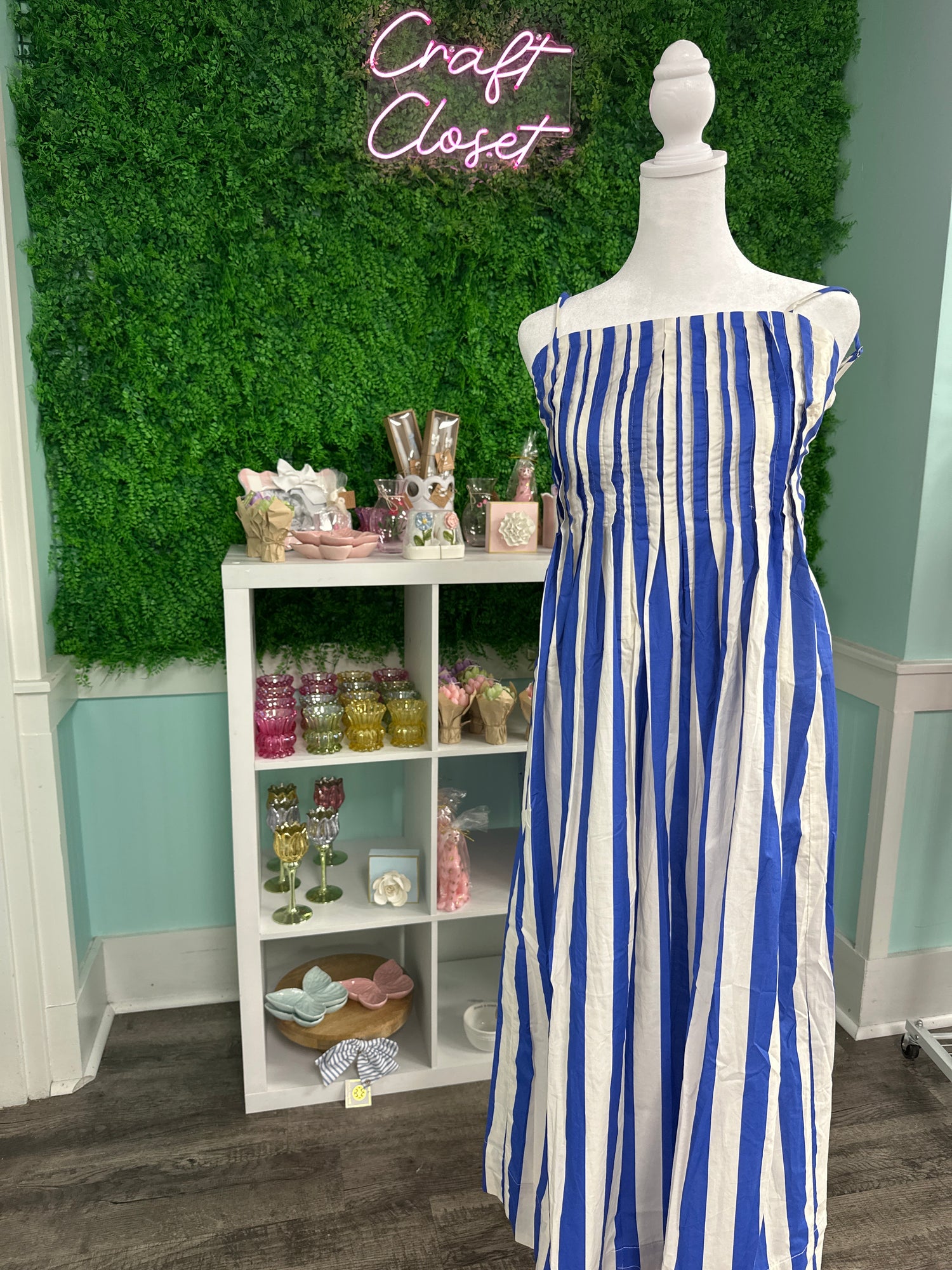 ENTRO Midi Dress In Blue