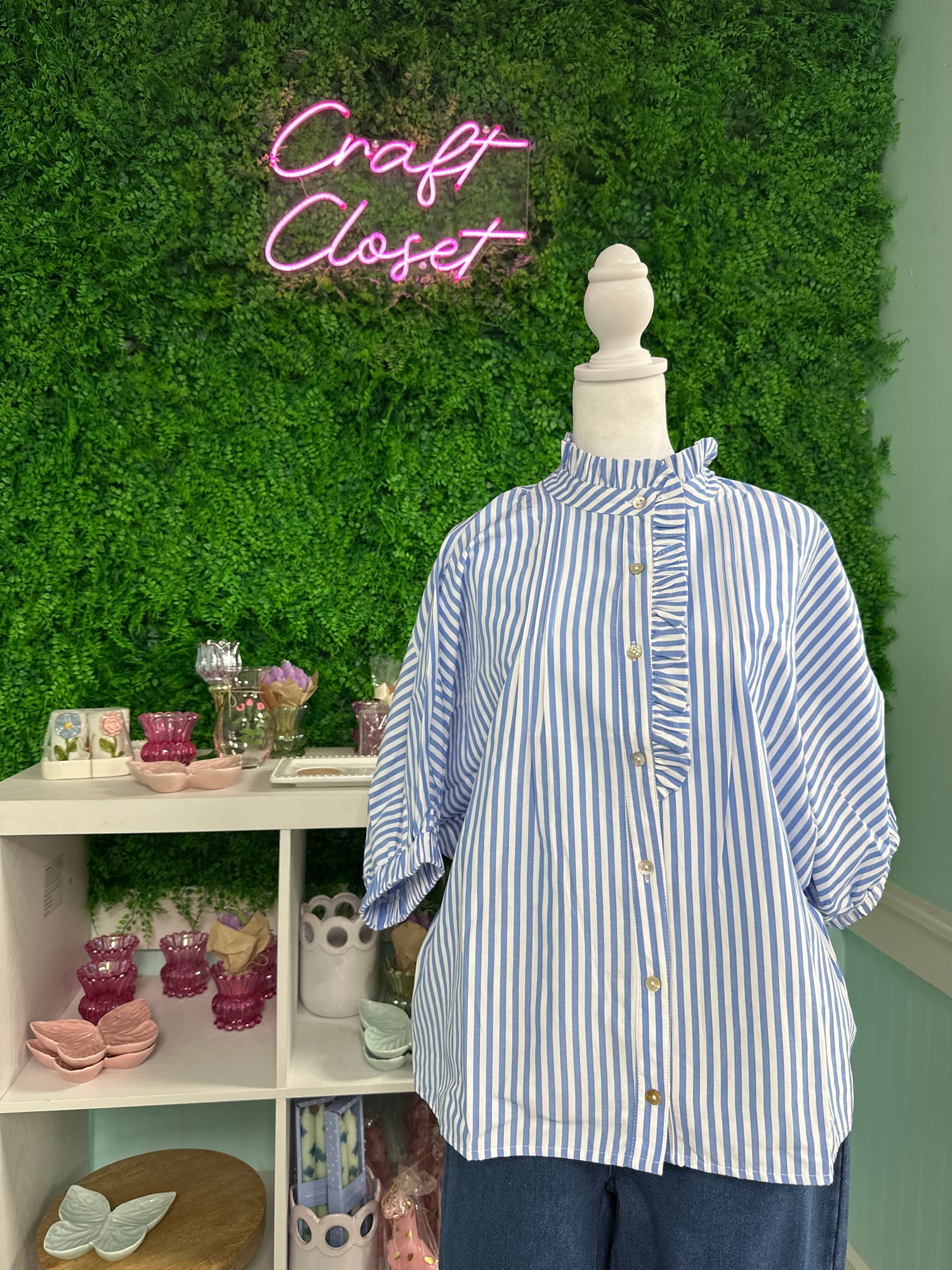 ENTRO Striped Short Sleeve Dolman Top Featuring Ruffle Trim Button Placket In Blue