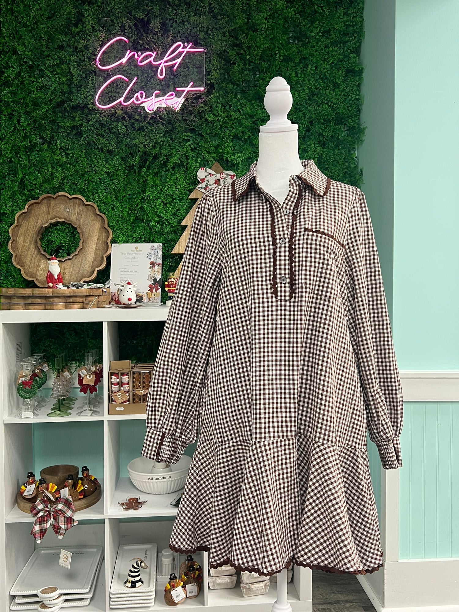 ENTRO Long Sleeve Mini Dress In Brown