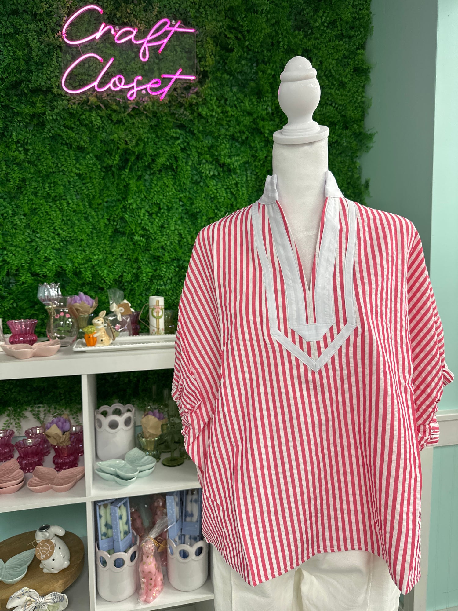 ENTRO Striped Short Sleeve Top In Pink