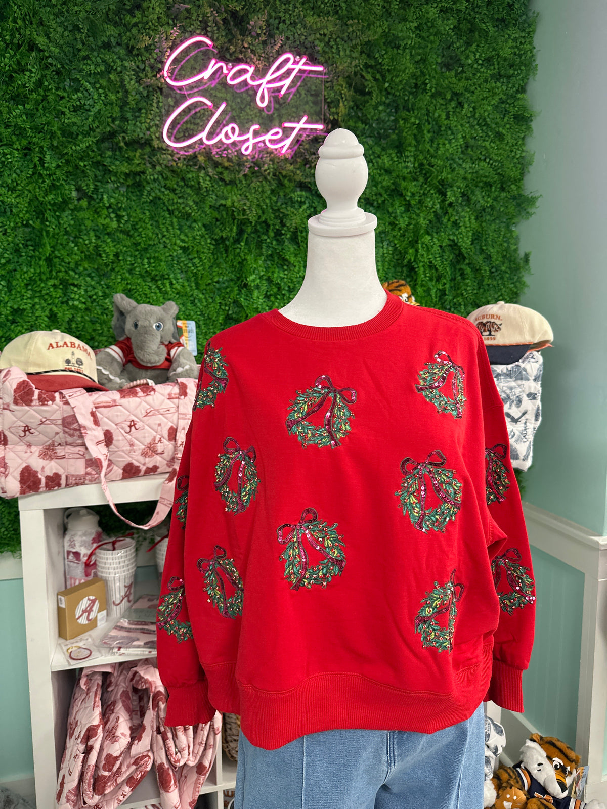 Mary Square Berry Wreaths Millie Sweatshirt