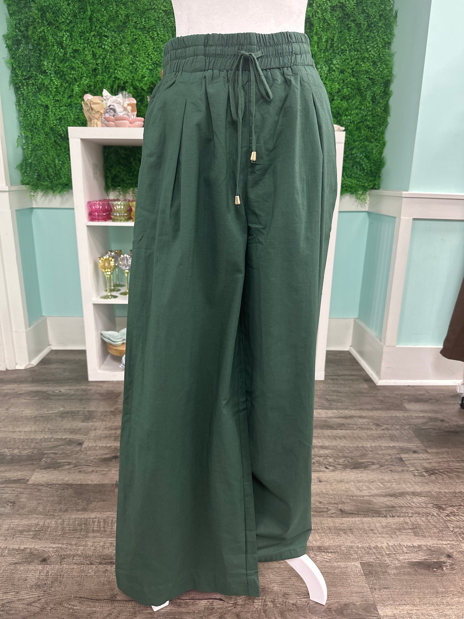 ENTRO Solid Drawstring Pant In Forest