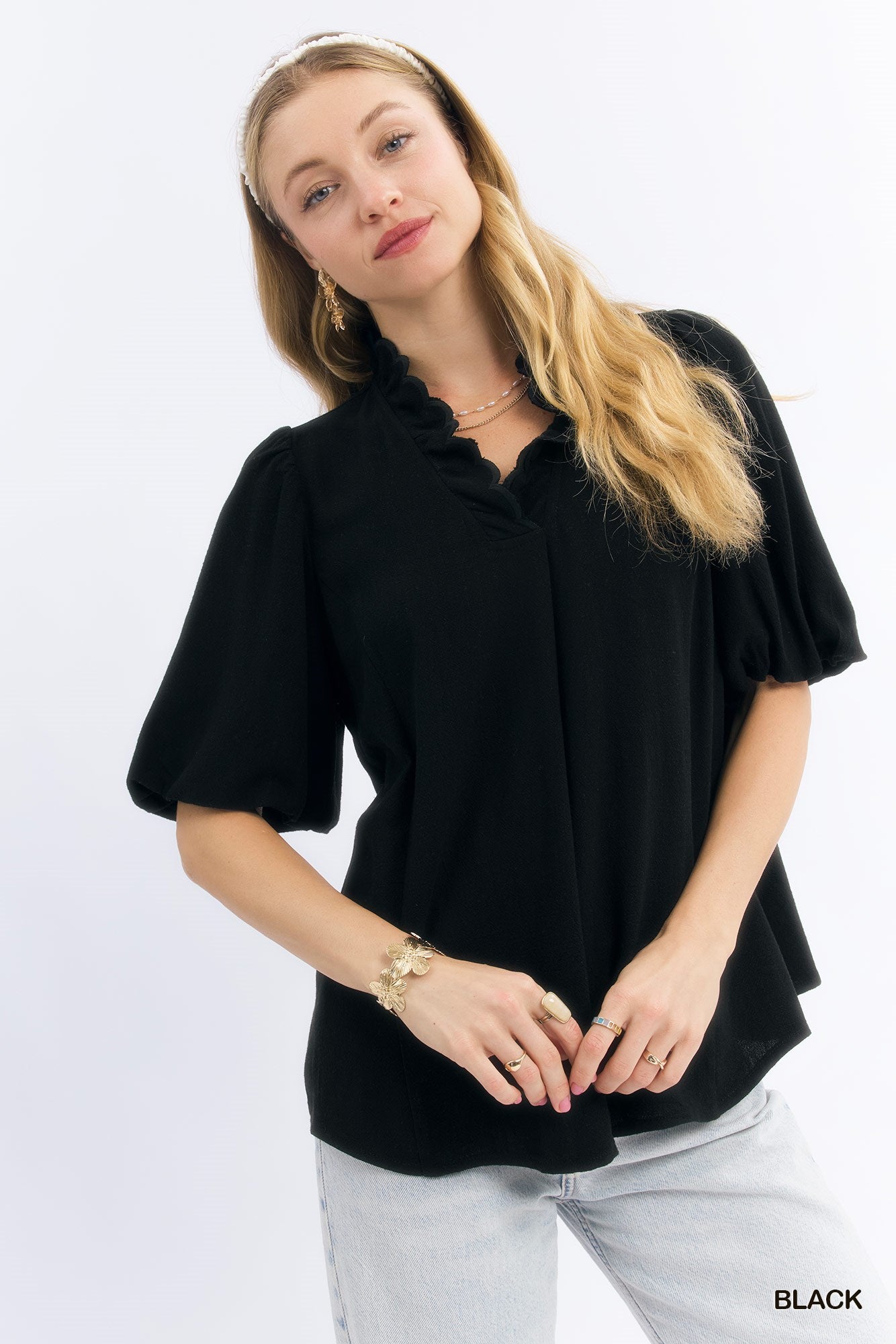 UMGEE Linen Scallop Trim Top In Black