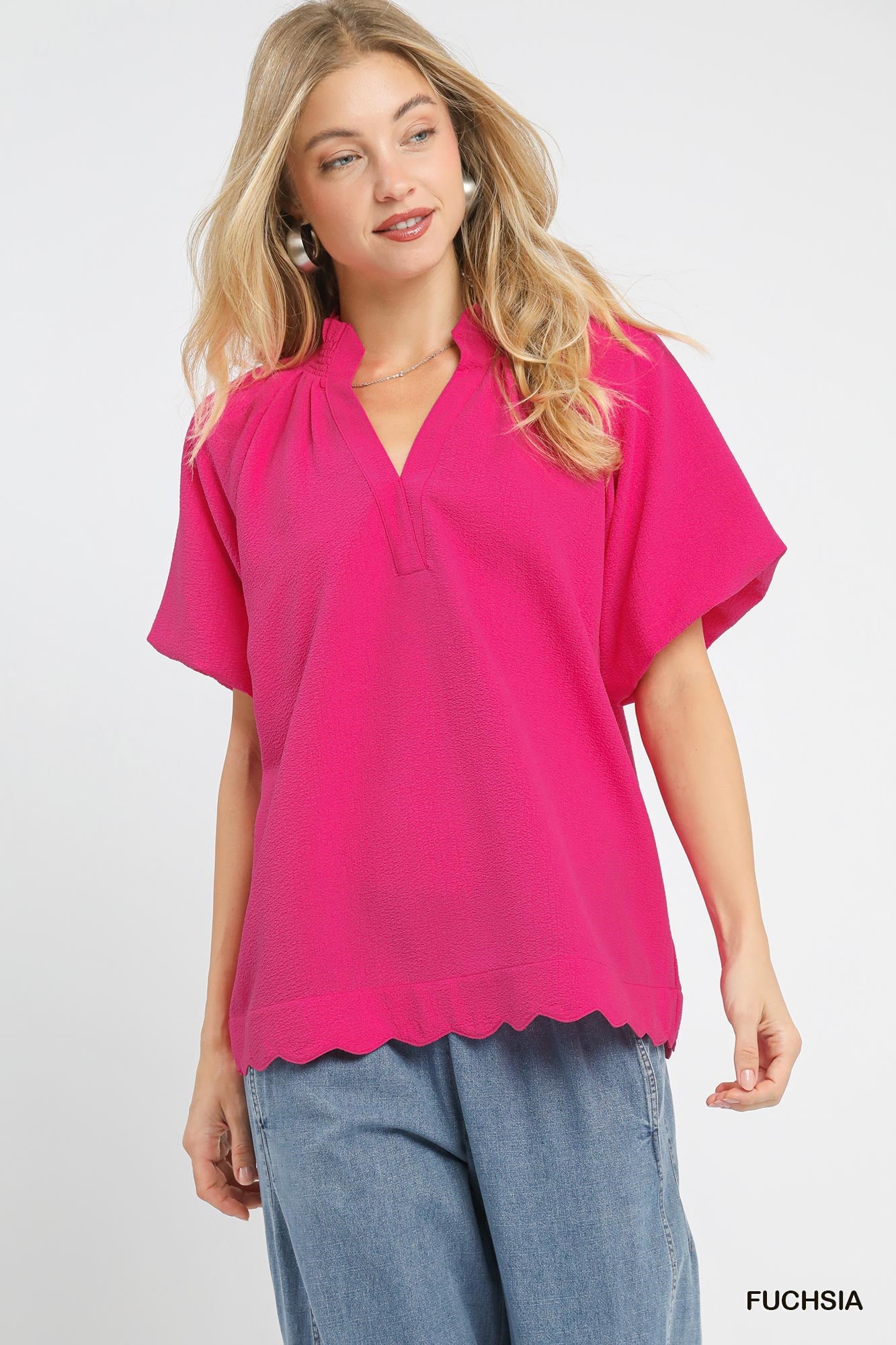 UMGEE Scalloped Hem Textured Top In Fuchsia