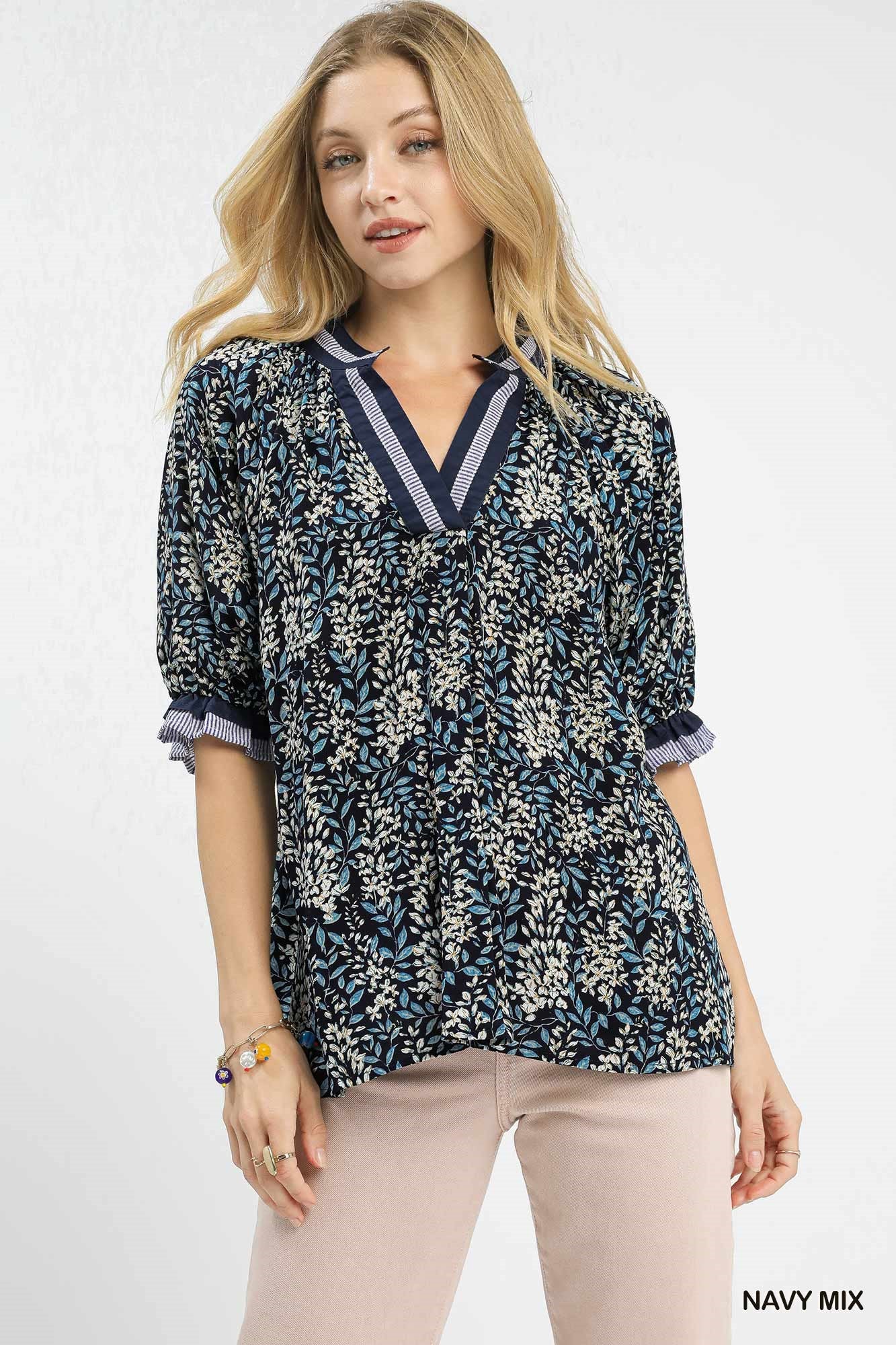 Umgee Spring Burst Print V Neck In Navy Mix