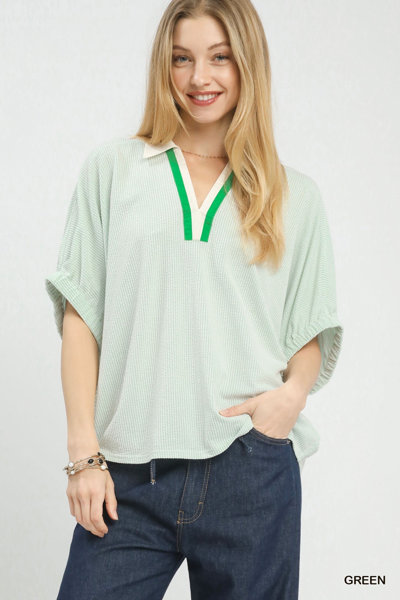 Umgee Contrast Collar V Neck Top In Green *COMING SOON*