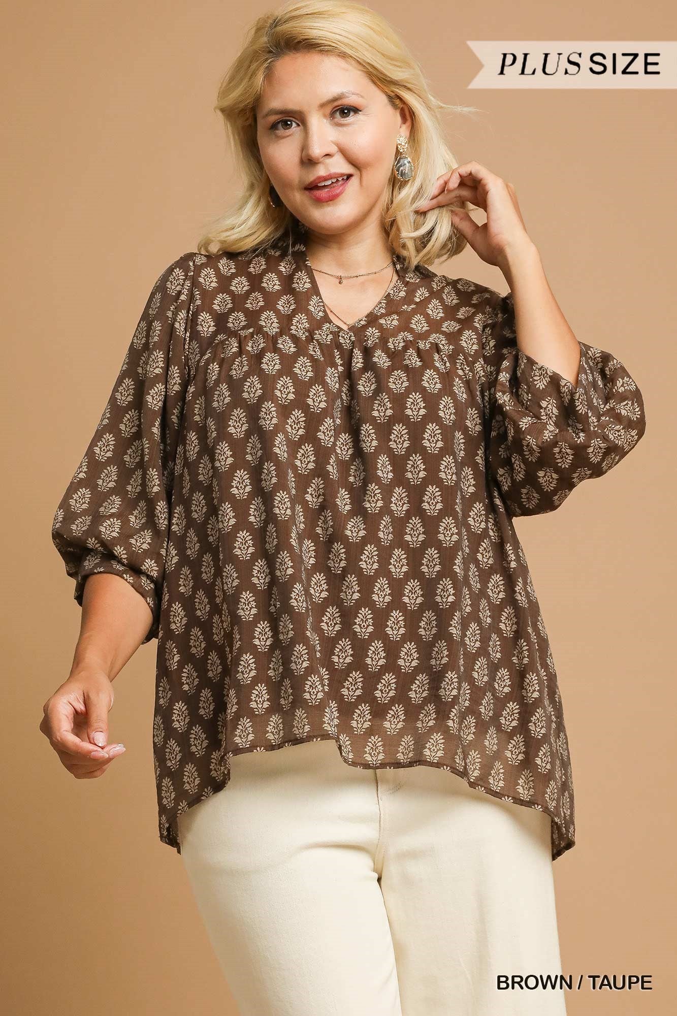 Umgee Floral Print V Slit Top In Taupe