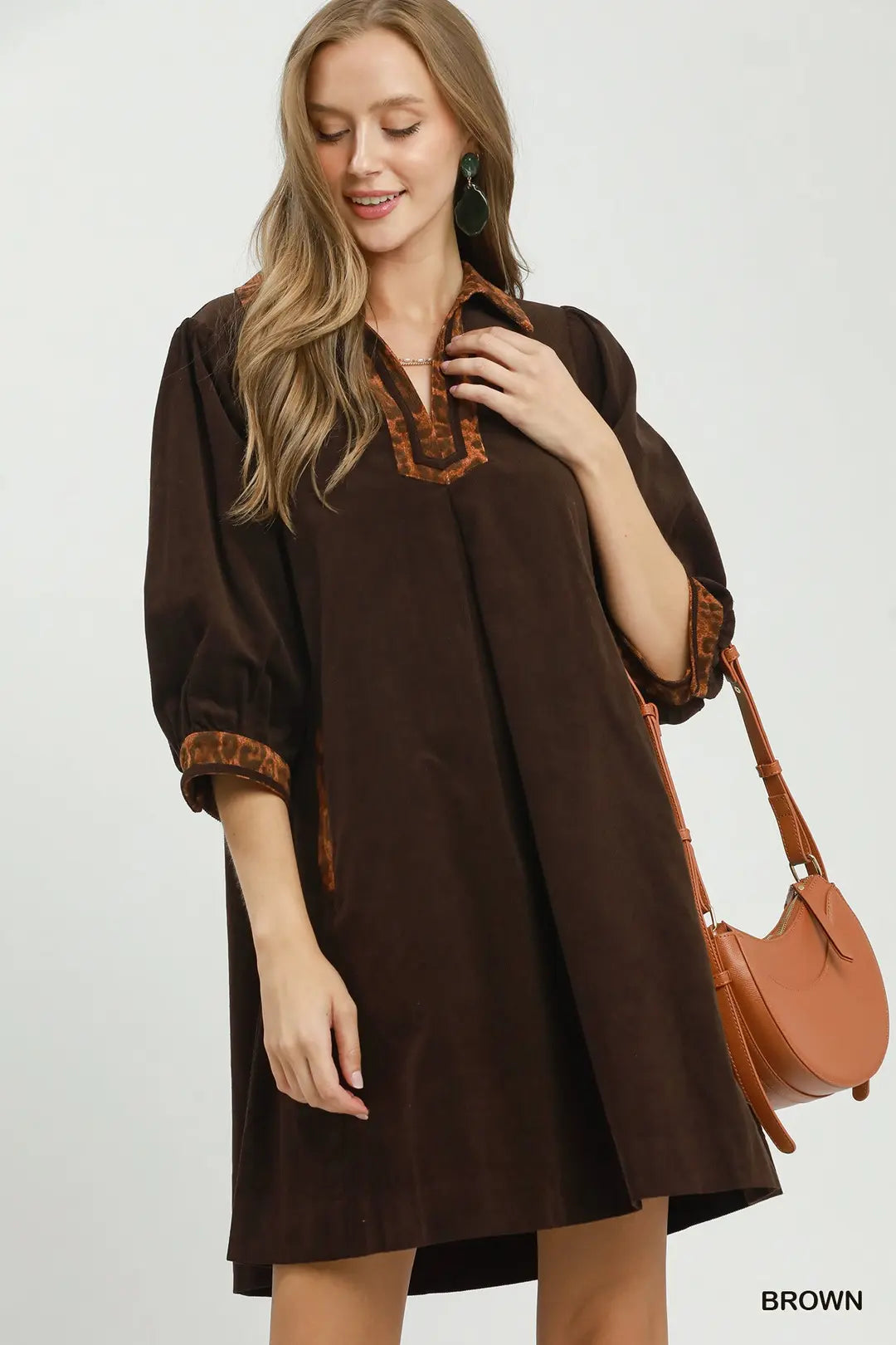 UMGEE V Neck Shift Dress With Leopard Contrast Trim in Brown