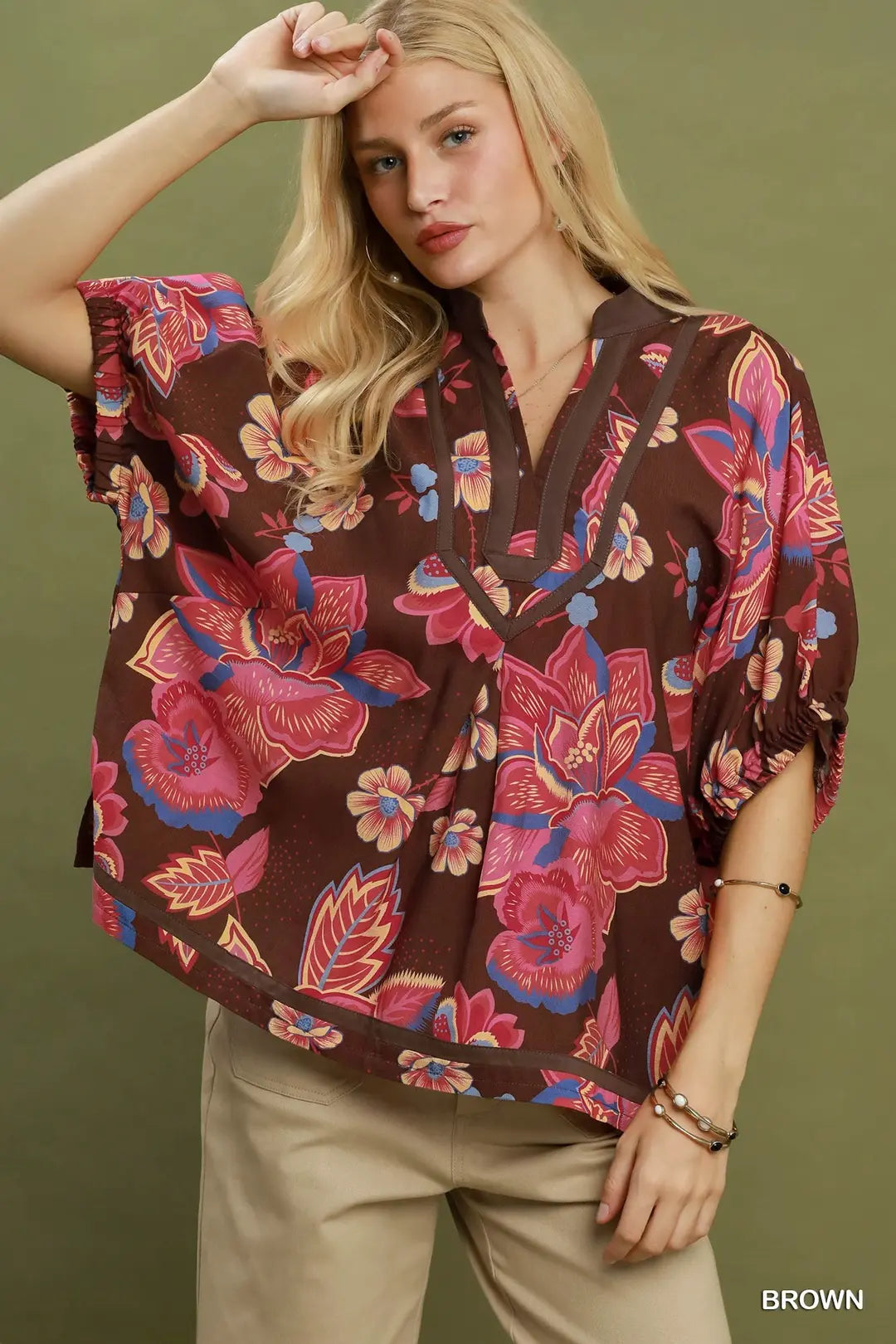 UMGEE Floral Print V Neck Relaxed Fit Top In Brown
