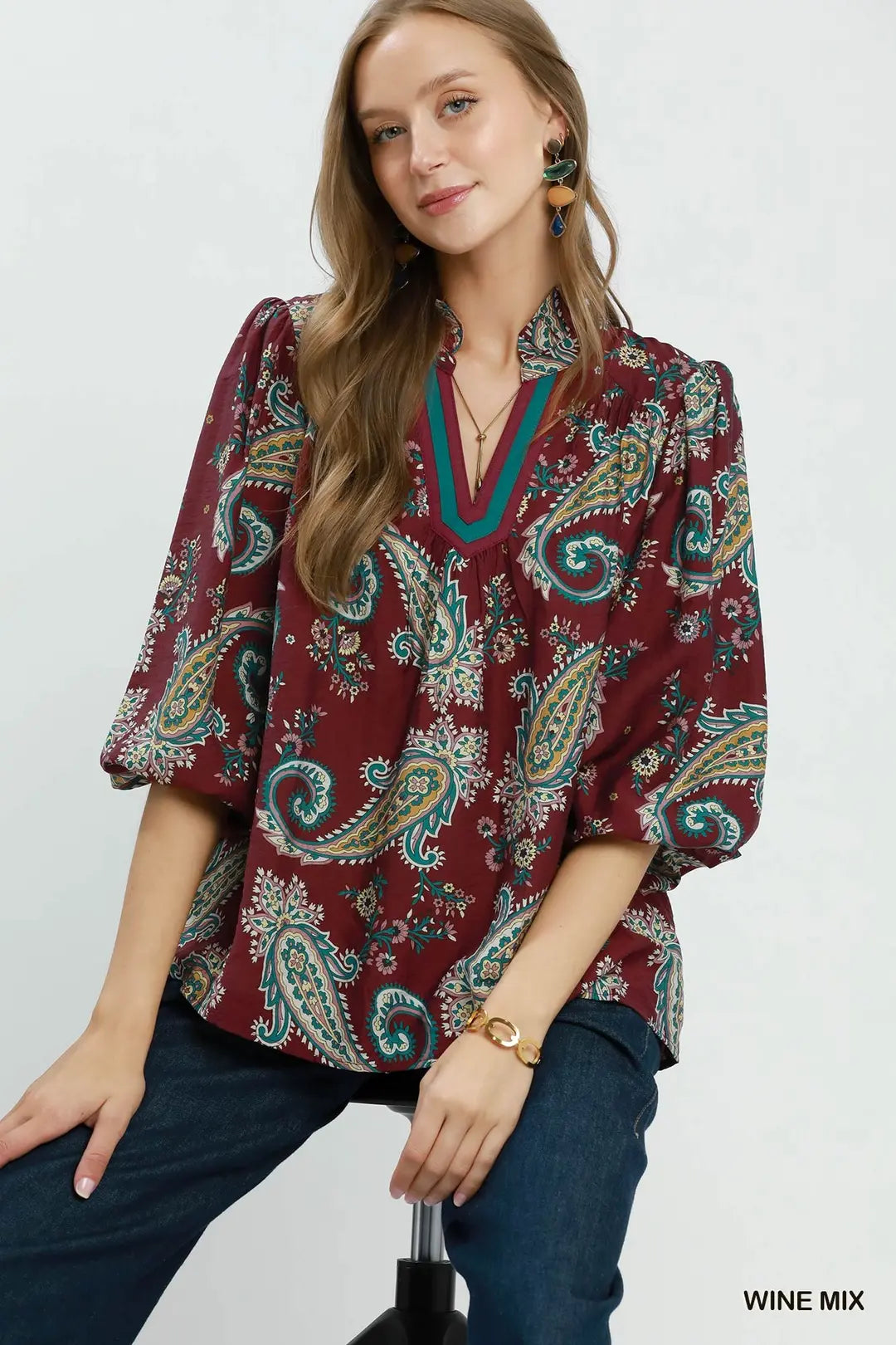 UMGEE Paisley Print V Neck Puff Sleeve Top In Wine