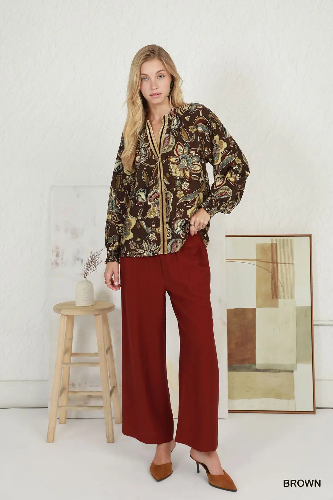 UMGEE Floral Print Long Sleeve Top With Contrast Trim In Brown