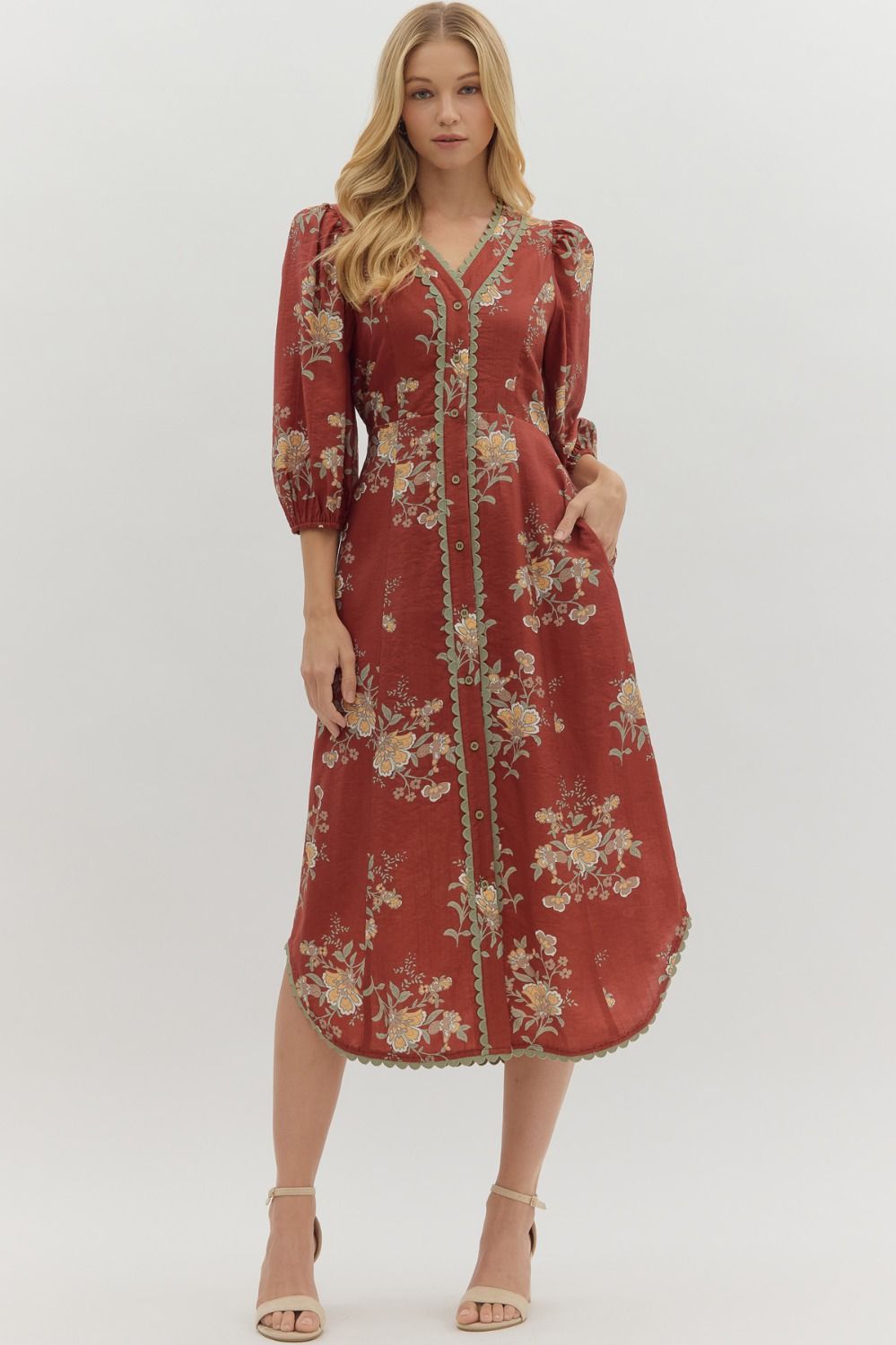 Entro Floral 3/4 Sleeve Midi Dress With Scalloped Trim In Brick