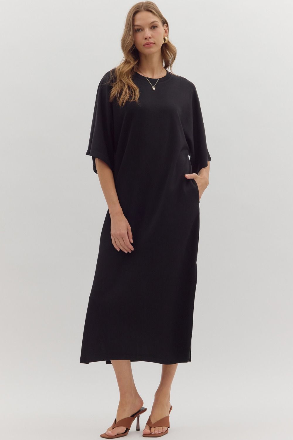 Entro Short Sleeve Midi Dress In Black