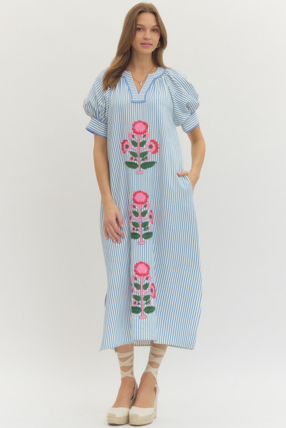 ENTRO Striped Short Sleeve Midi Dress With Floral Embroidery In Blue