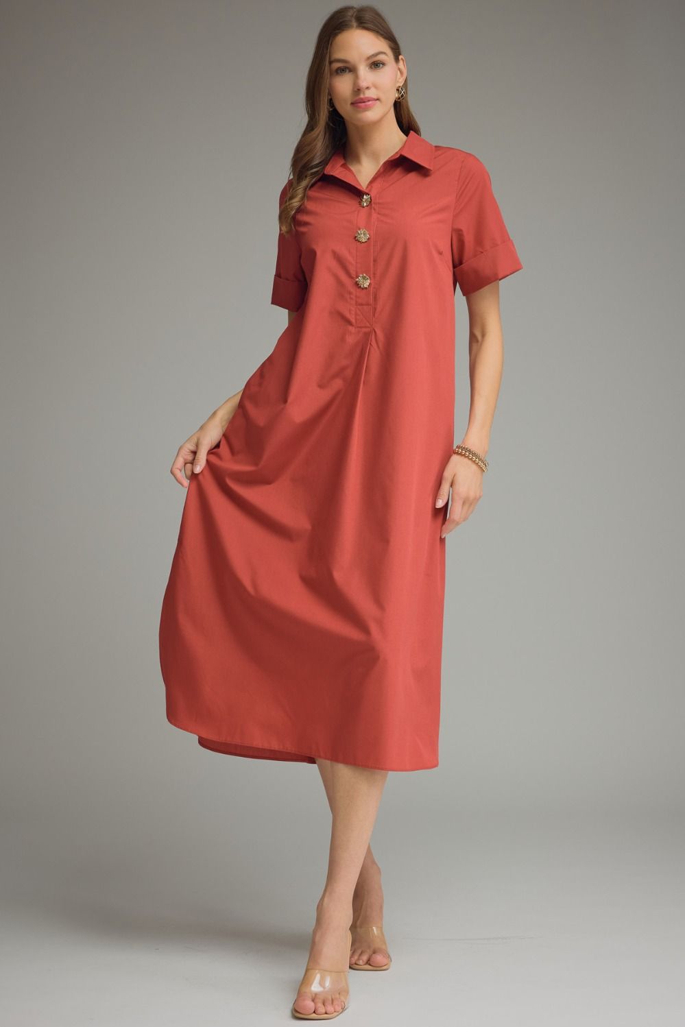 ENTRO Short Sleeve Midi Dress With Gold Button Accent In Brick