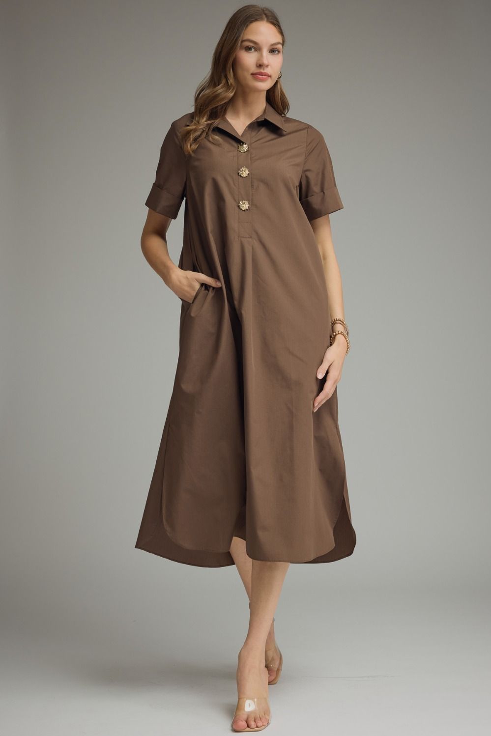 ENTRO Short Sleeve Midi Dress With Gold Button Accent In Brown