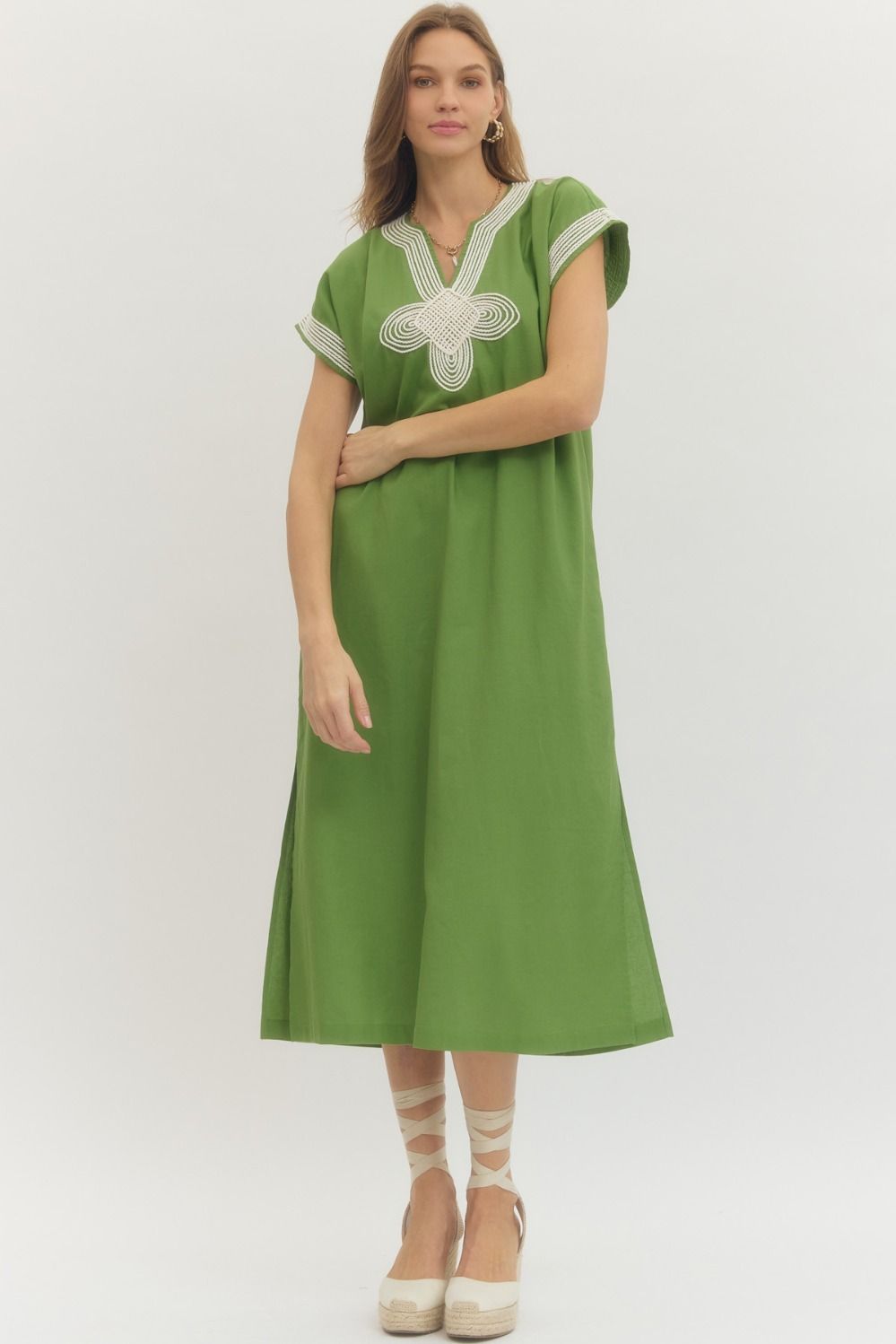 ENTRO Front Embroidery Midi Dress In Matcha