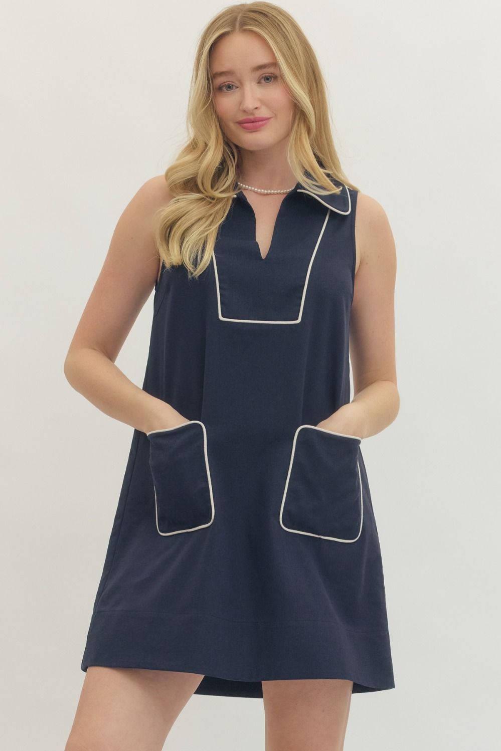 ENTRO Solid Sleeveless Mini Dress With Contrast Piping In Navy