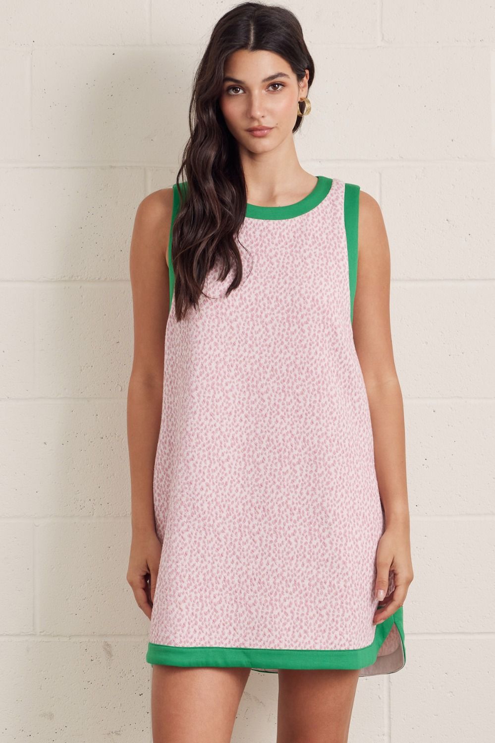 ENTRO Textured Sleeveless Mini Dress With Contrast Binding In Pink