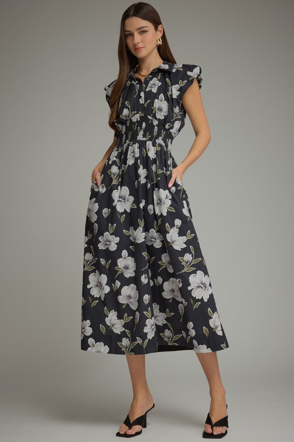 ENTRO Floral Print Cap Sleeve Midi Dress In Black