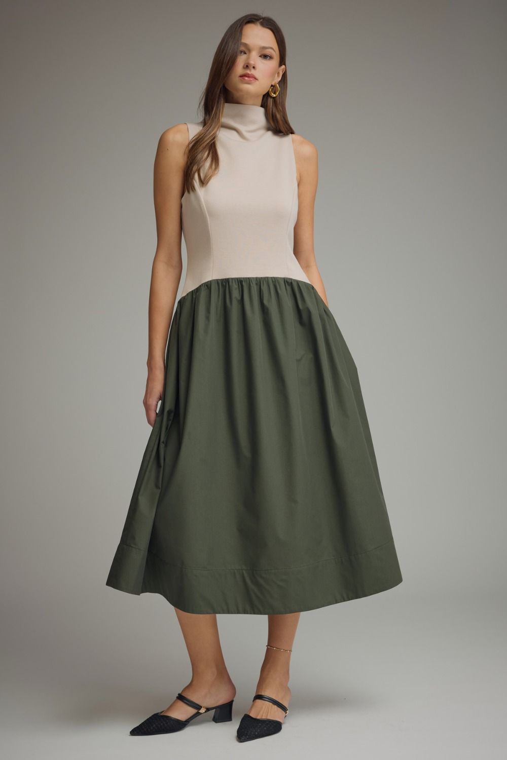 ENTRO Solid Sleeveless Mock Neck Midi Dress In Oat