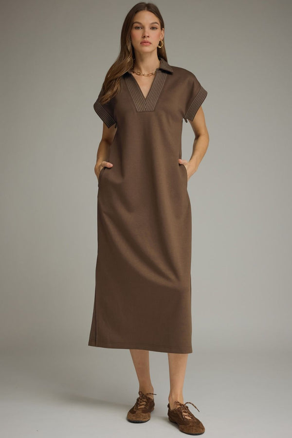 ENTRO Solid Collared Midi Dress In Brown