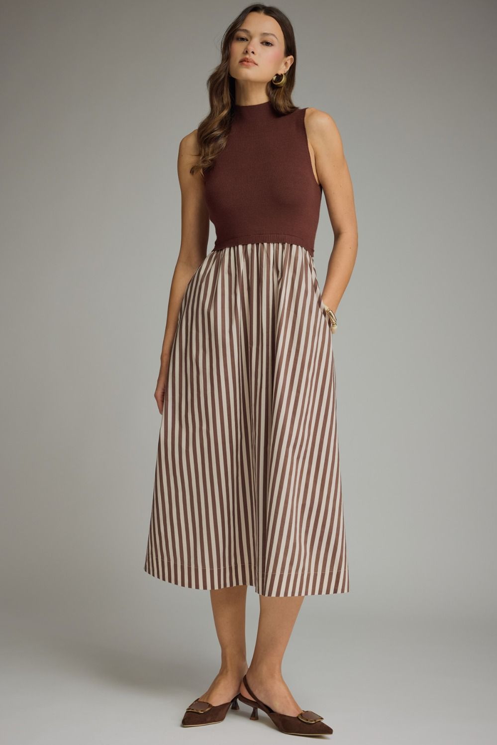 ENTRO Mock Neck Sleeveless Midi Dress With Stripes In Brown