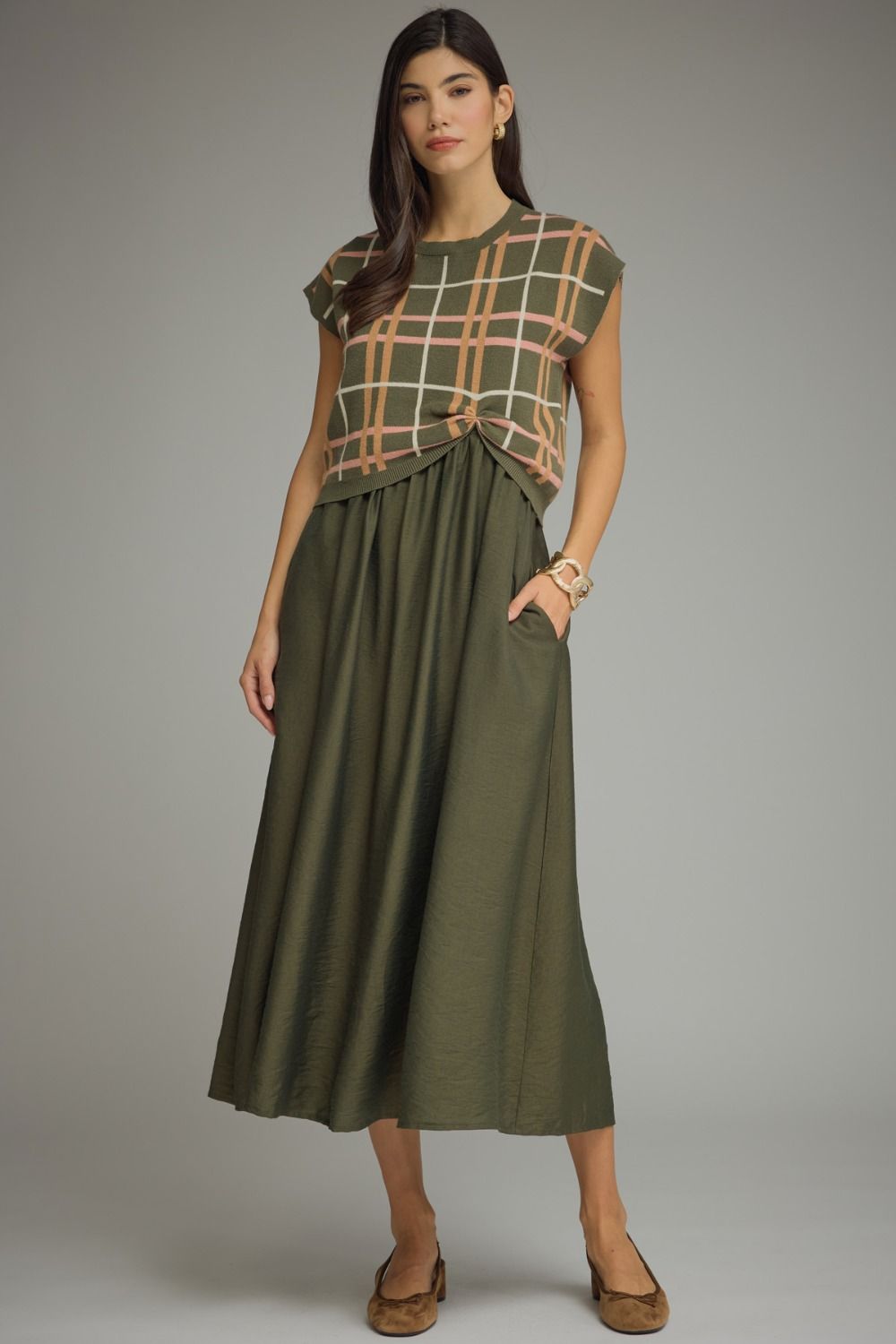 ENTRO Solid Sleeveless Midi Dress With Removable Plaid Pullover In Olive
