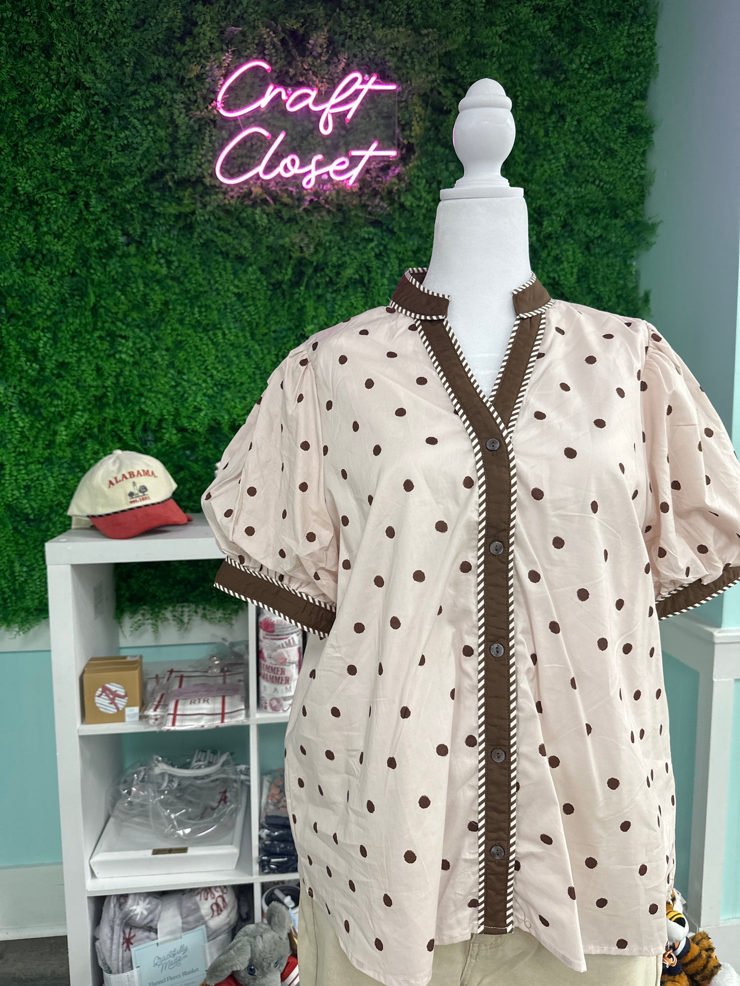ENTRO Top In Ecru PLUS Sizes