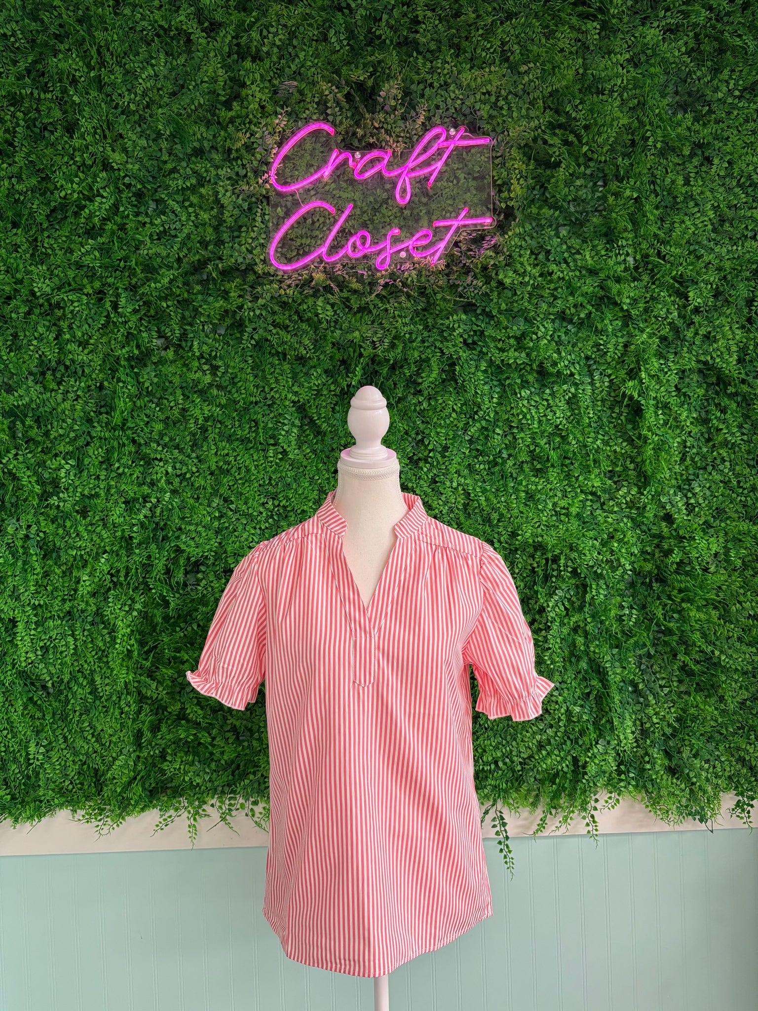 Barefoot Ladies #2076 Pink Stripe Notched Neck Frilled Short Puff Sleeve Blose