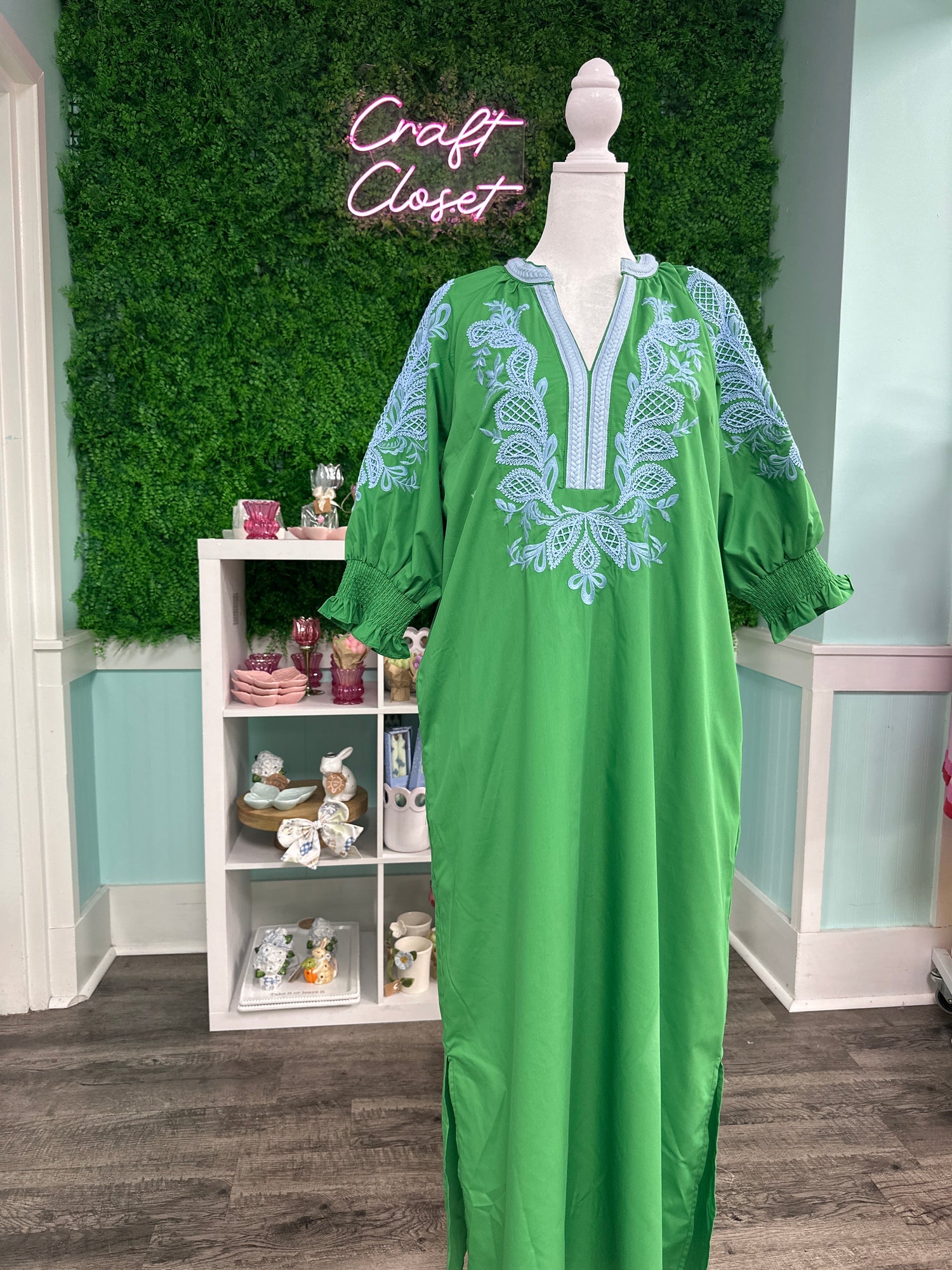 Entro Embroidered V Neck Half Sleeve Midi Dress In Green