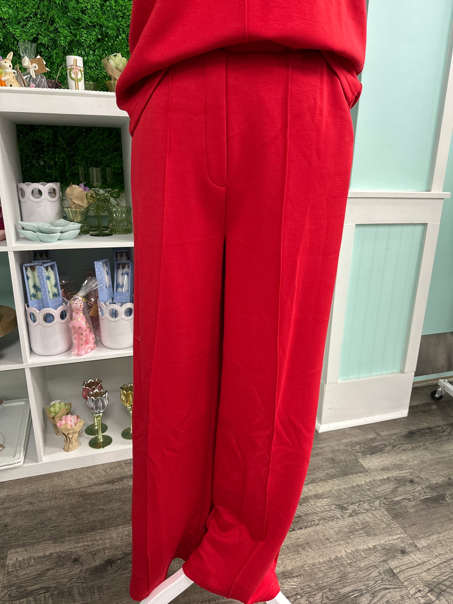 ENTRO Luxeknit Wide Leg Pant With Center Seam In Red