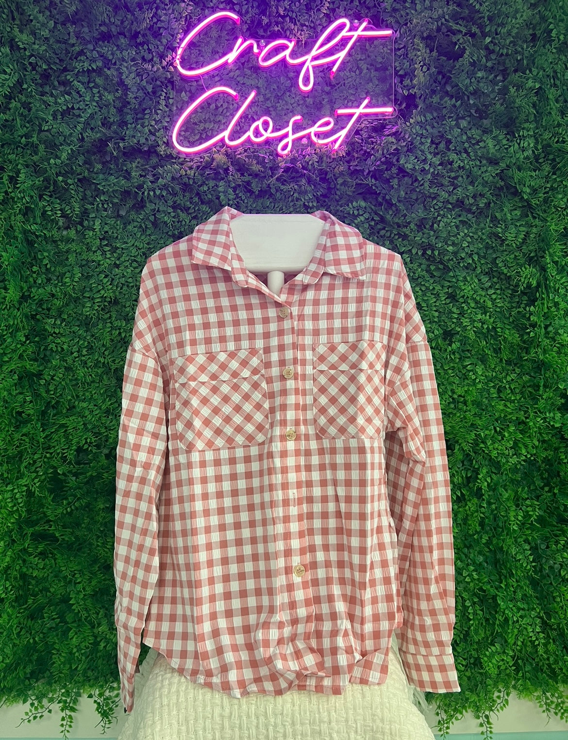 Barefoot Ladies #1322 Pink Gingham Print Chest Pockets Buttoned Collared Shirt